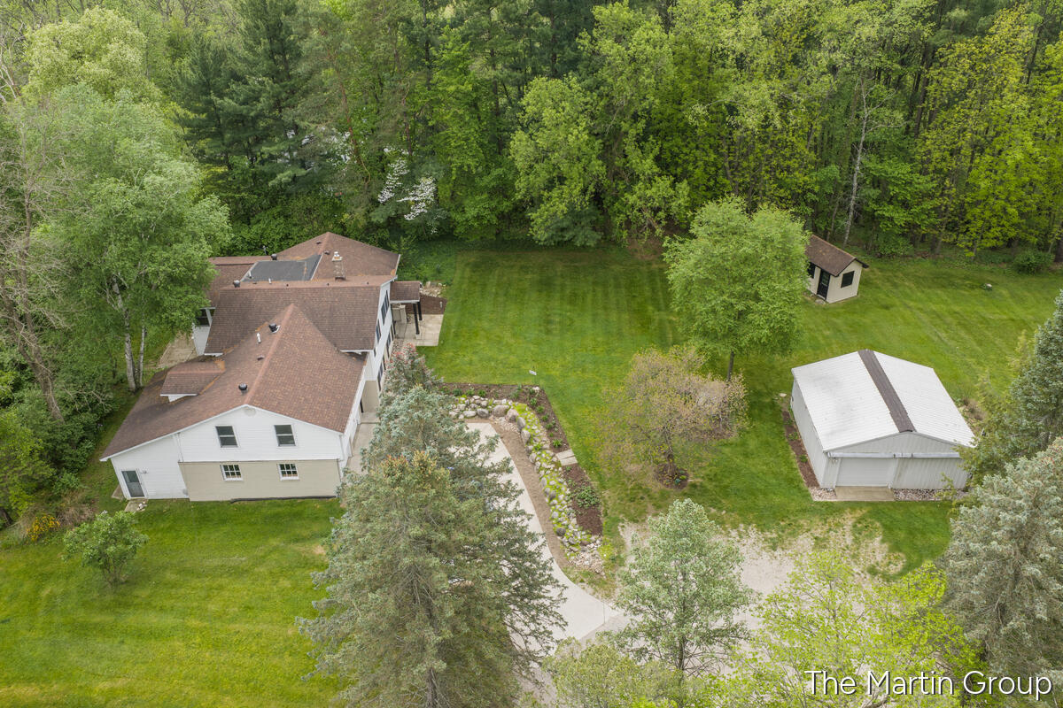 6610 Riga Avenue NE Rockford MI 49341