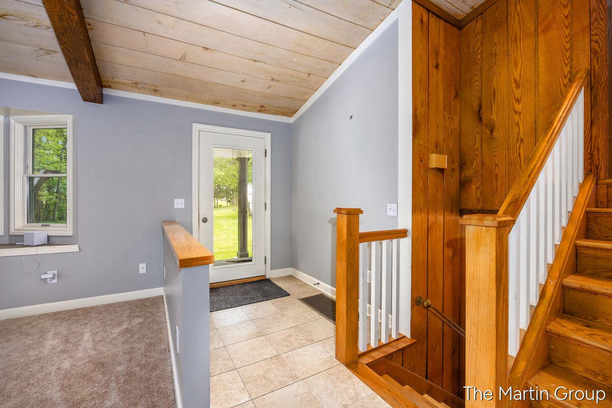 6610 Riga Avenue NE Rockford MI 49341