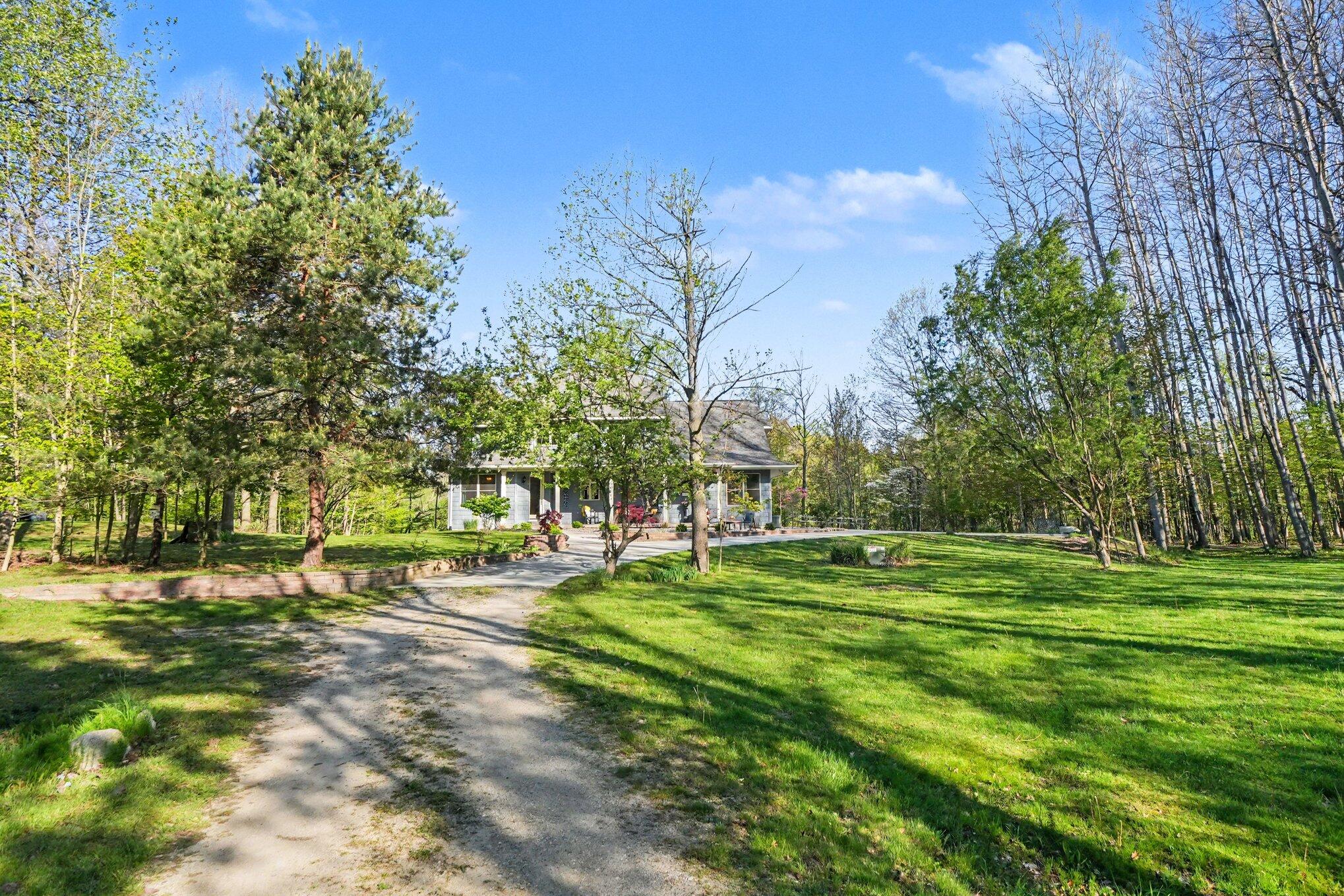 14888 County Road 687 South Haven MI 49090