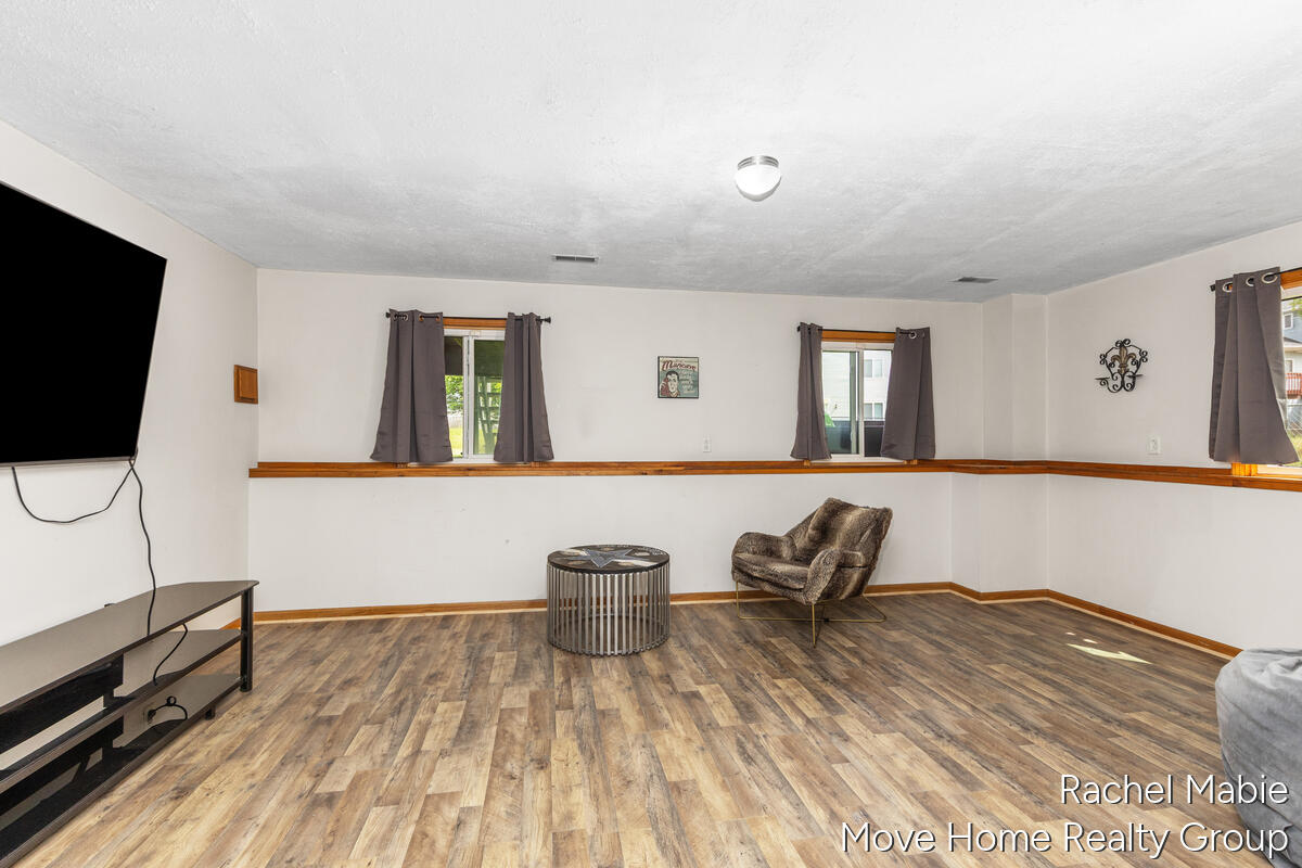 3828 Giddings Avenue SE Grand Rapids MI 49508