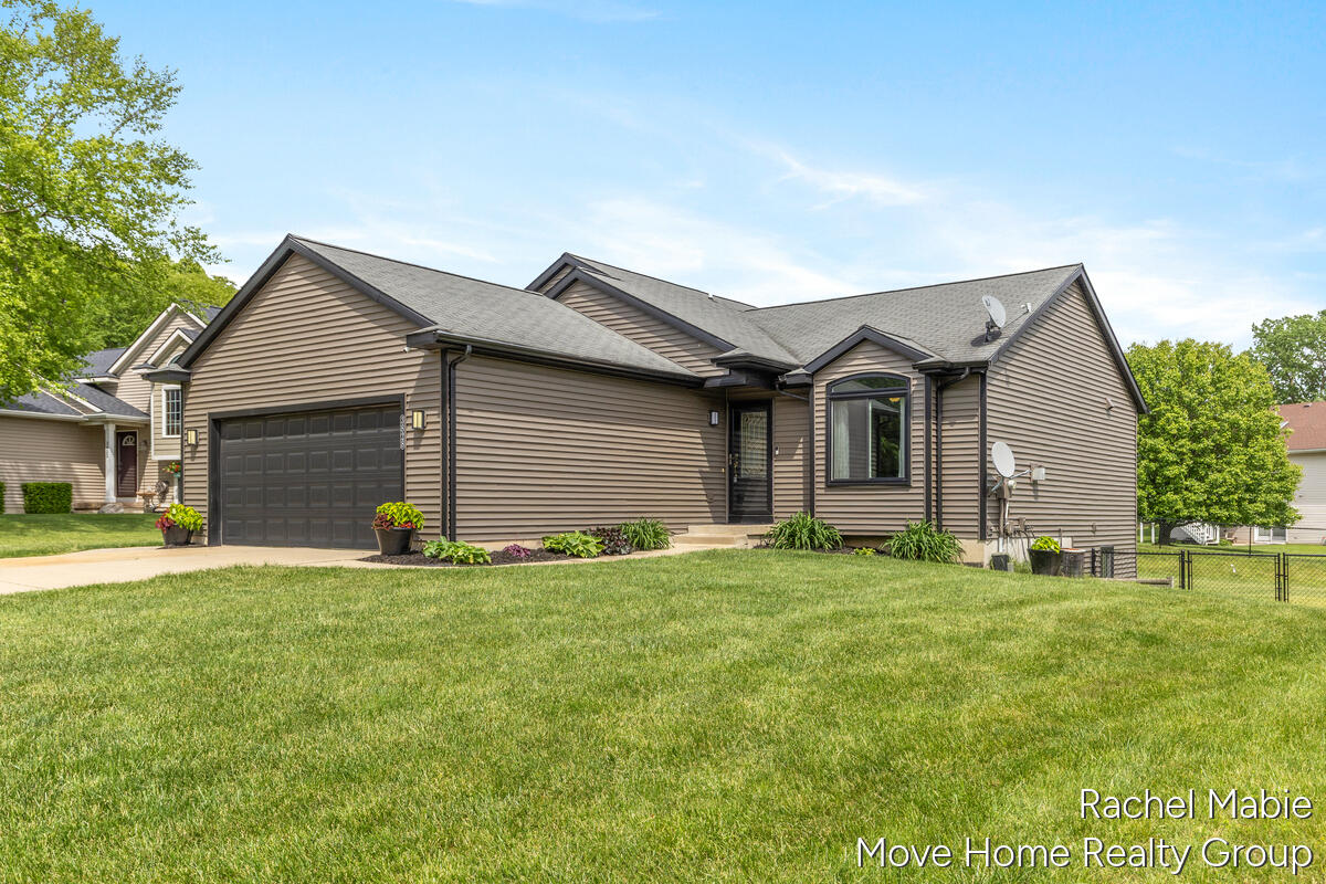 3828 Giddings Avenue SE Grand Rapids MI 49508