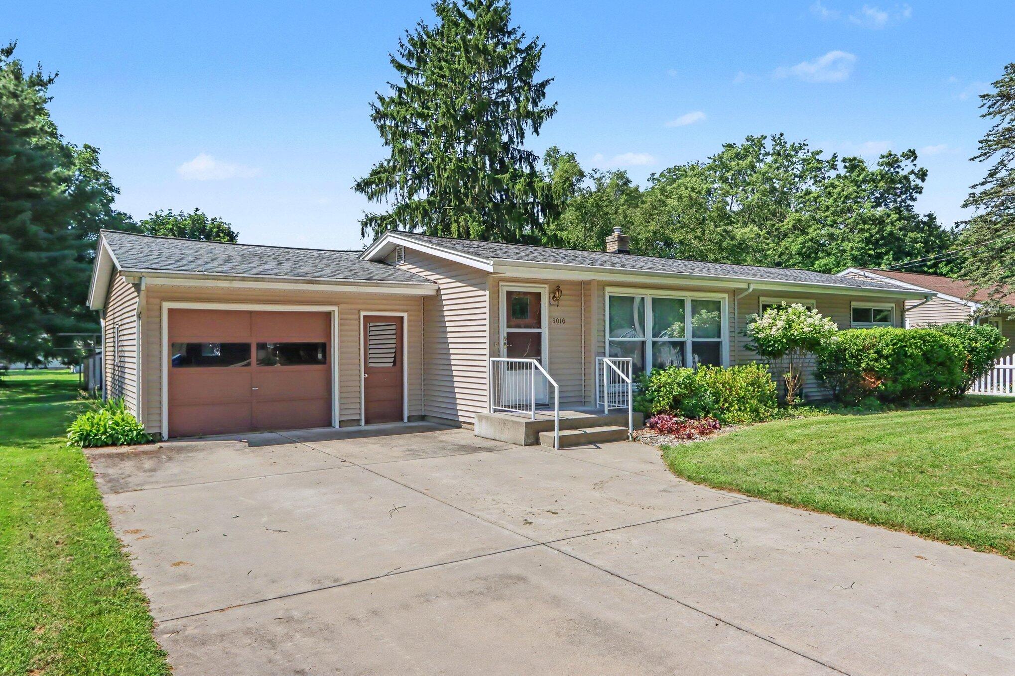 3010 Glenhaven Avenue Kalamazoo MI 49004
