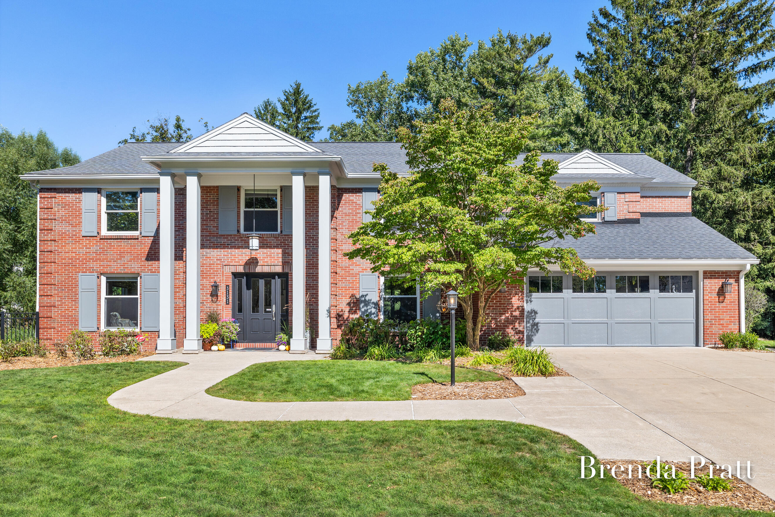 3131 SE Southshire Avenue SE East Grand Rapids MI 49506