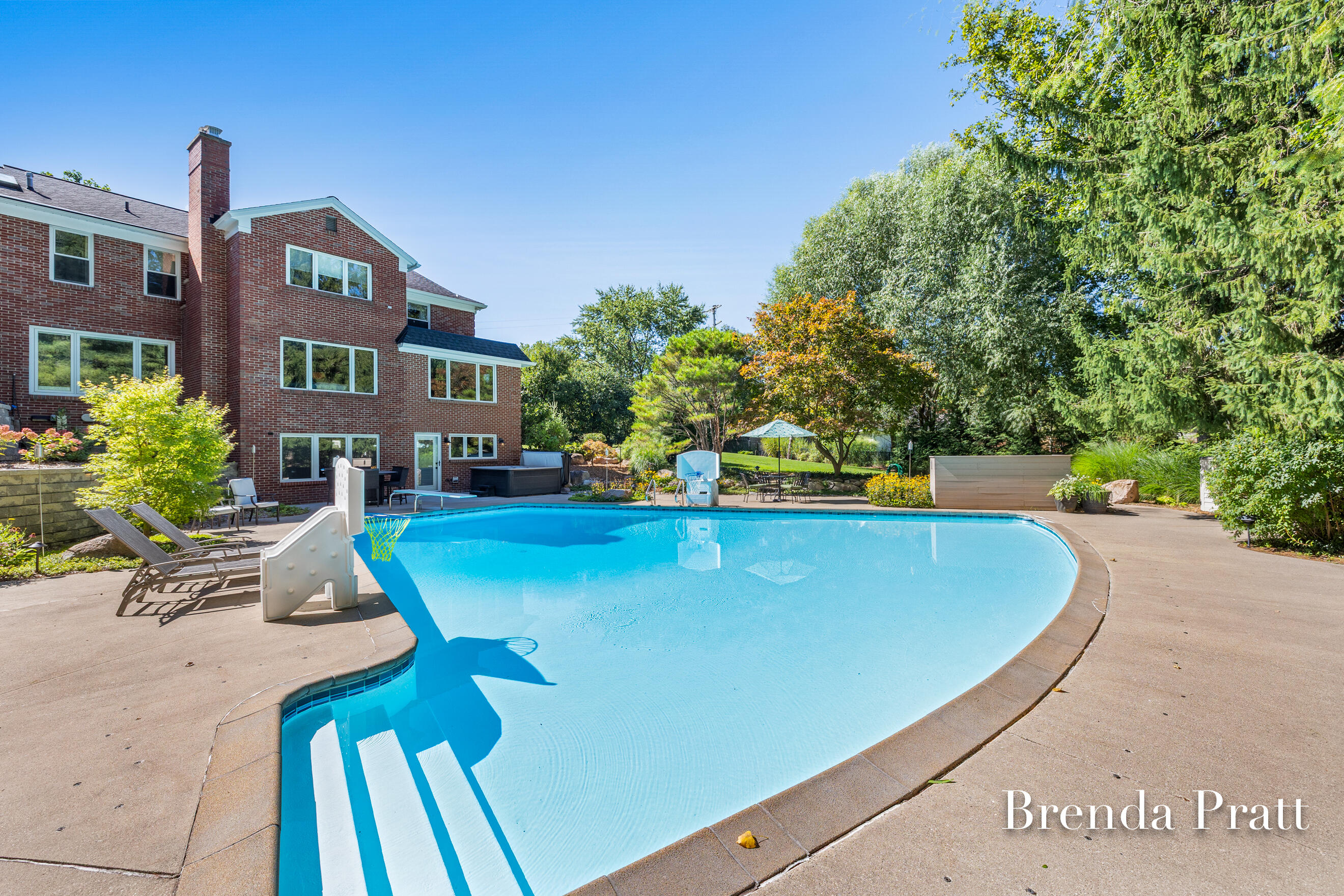 3131 SE Southshire Avenue SE East Grand Rapids MI 49506