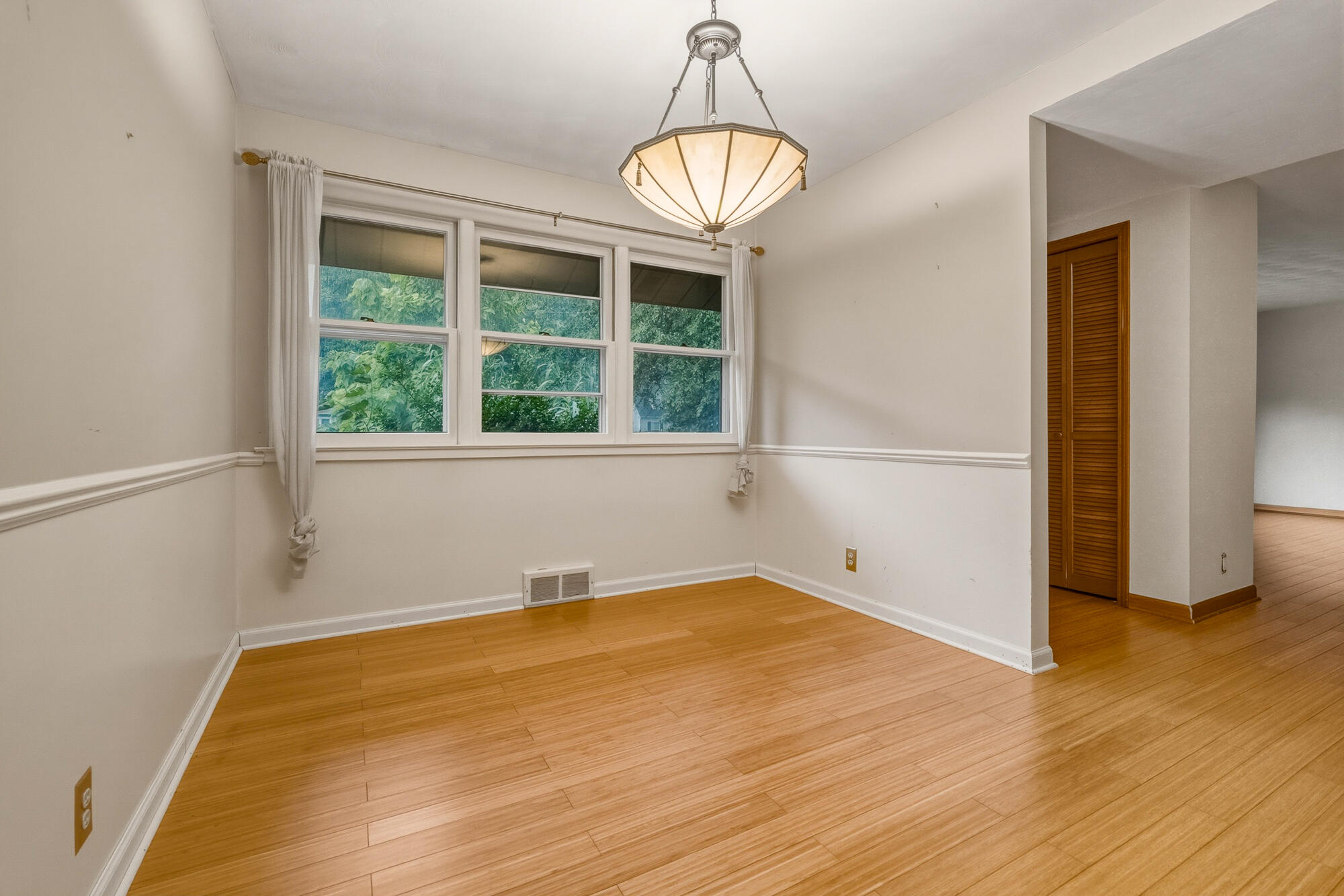 3414 Old Colony Road Kalamazoo MI 49008