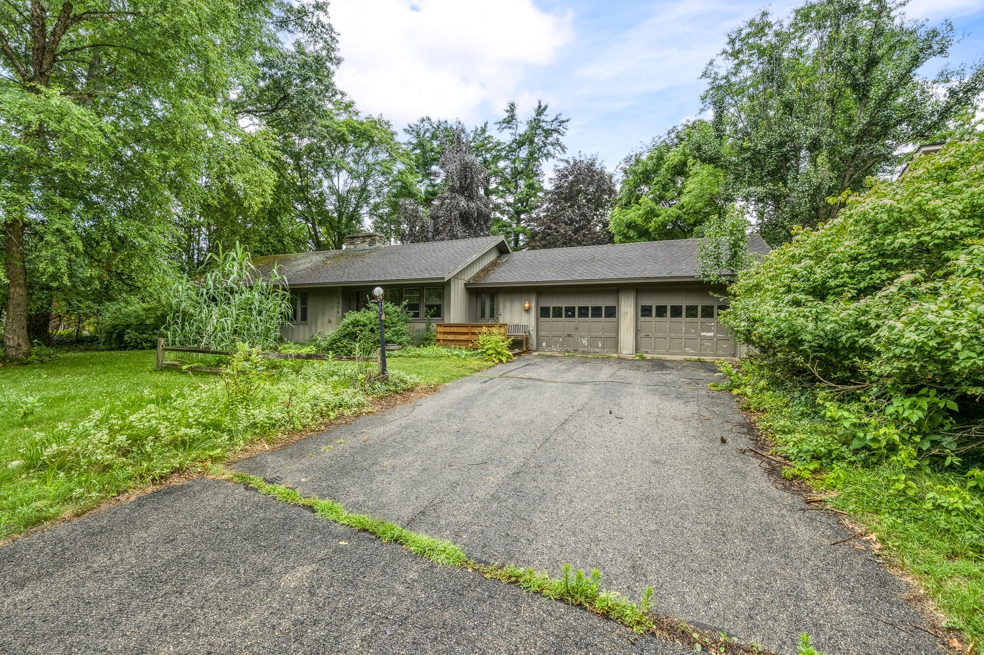 3414 Old Colony Road Kalamazoo MI 49008