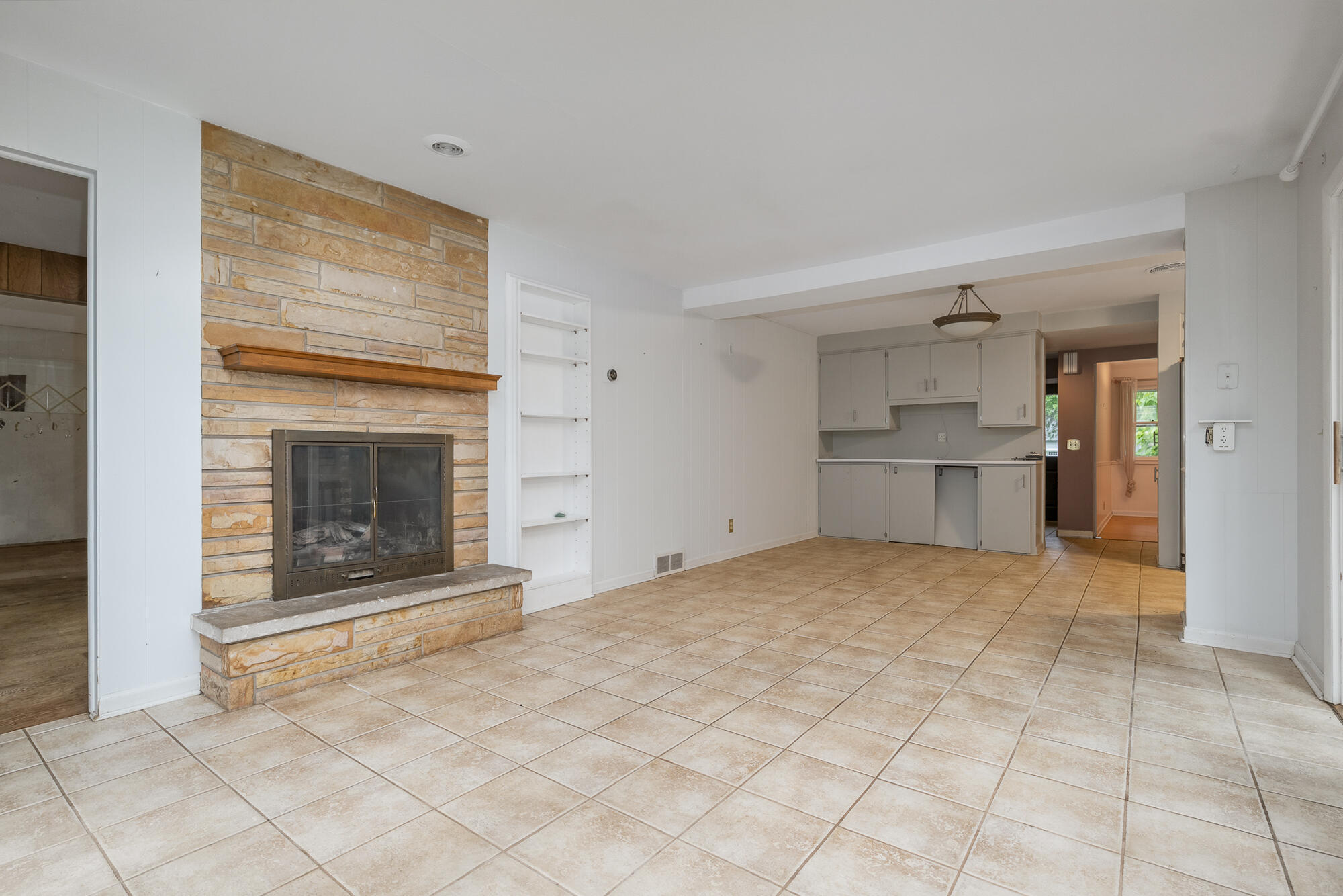 3414 Old Colony Road Kalamazoo MI 49008