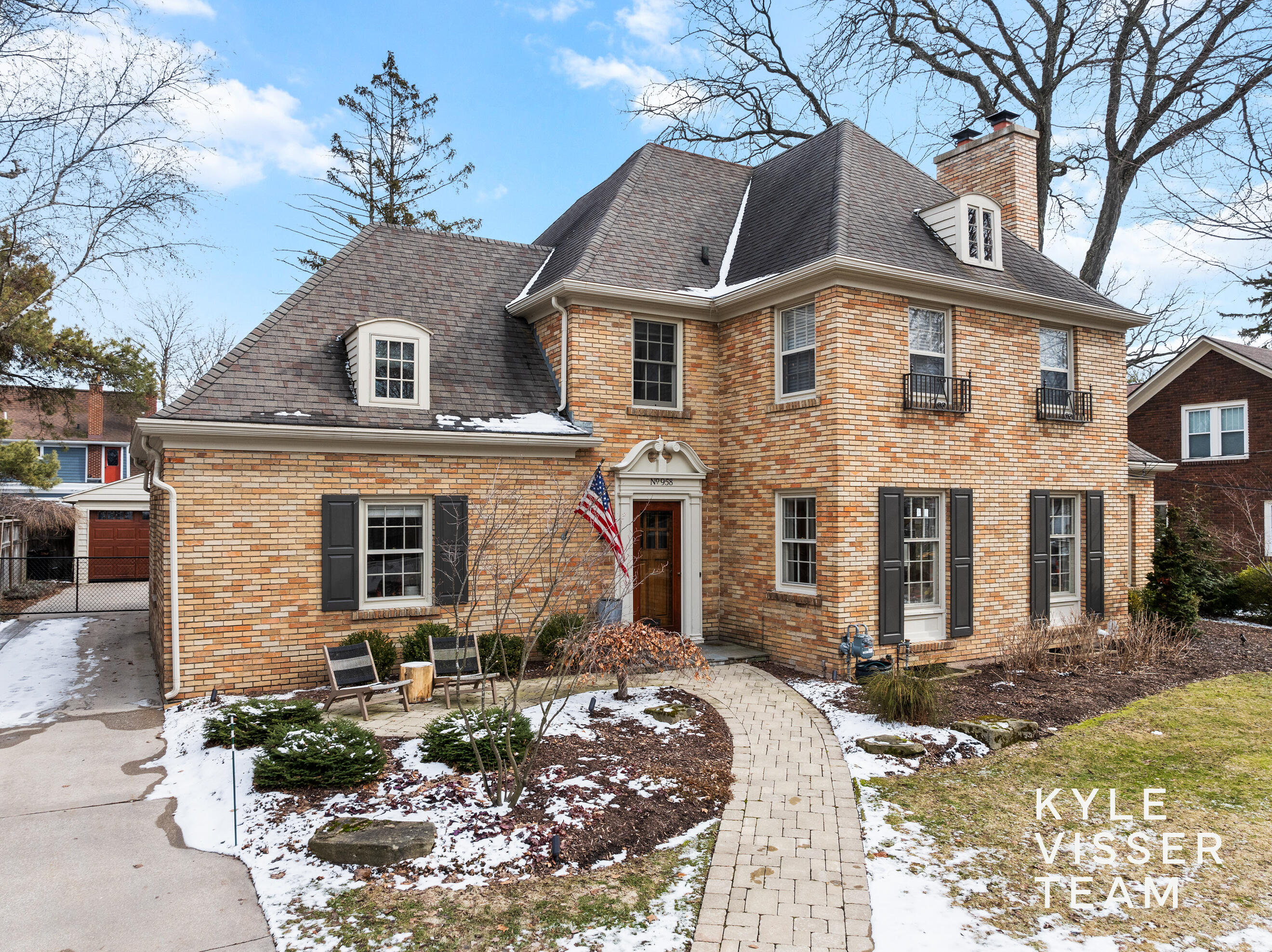 East Grand Rapids MI, 958 Pinecrest Avenue SE