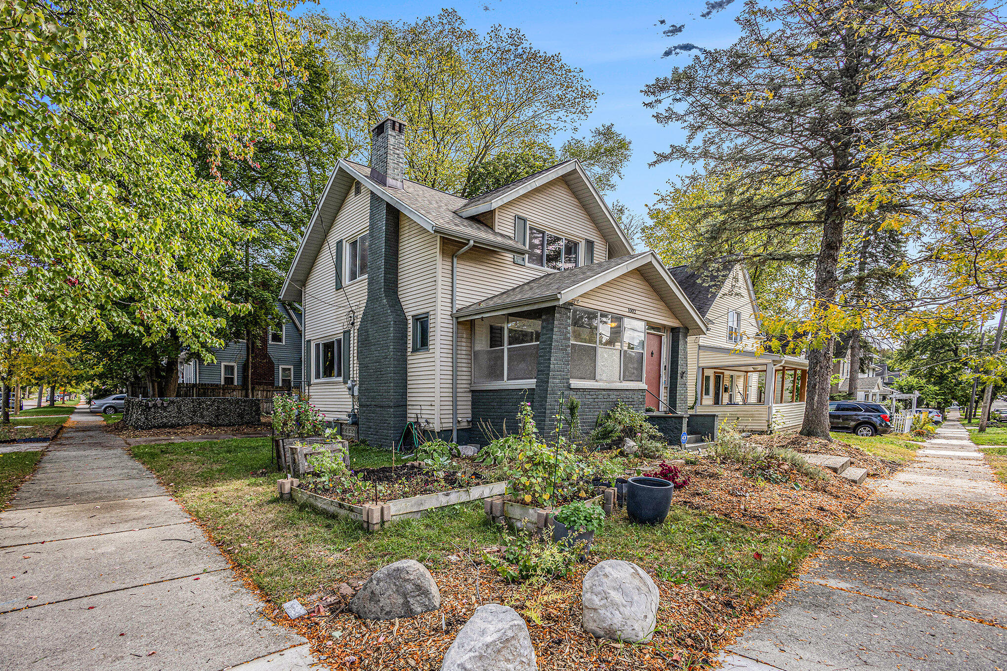 1002 Alto Avenue SE Grand Rapids MI 49507