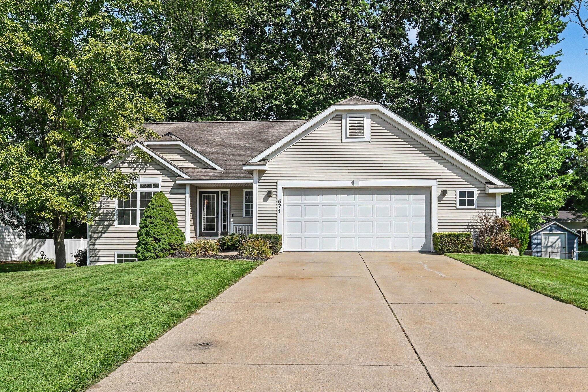 571 Pine Water Way Holland MI 49424