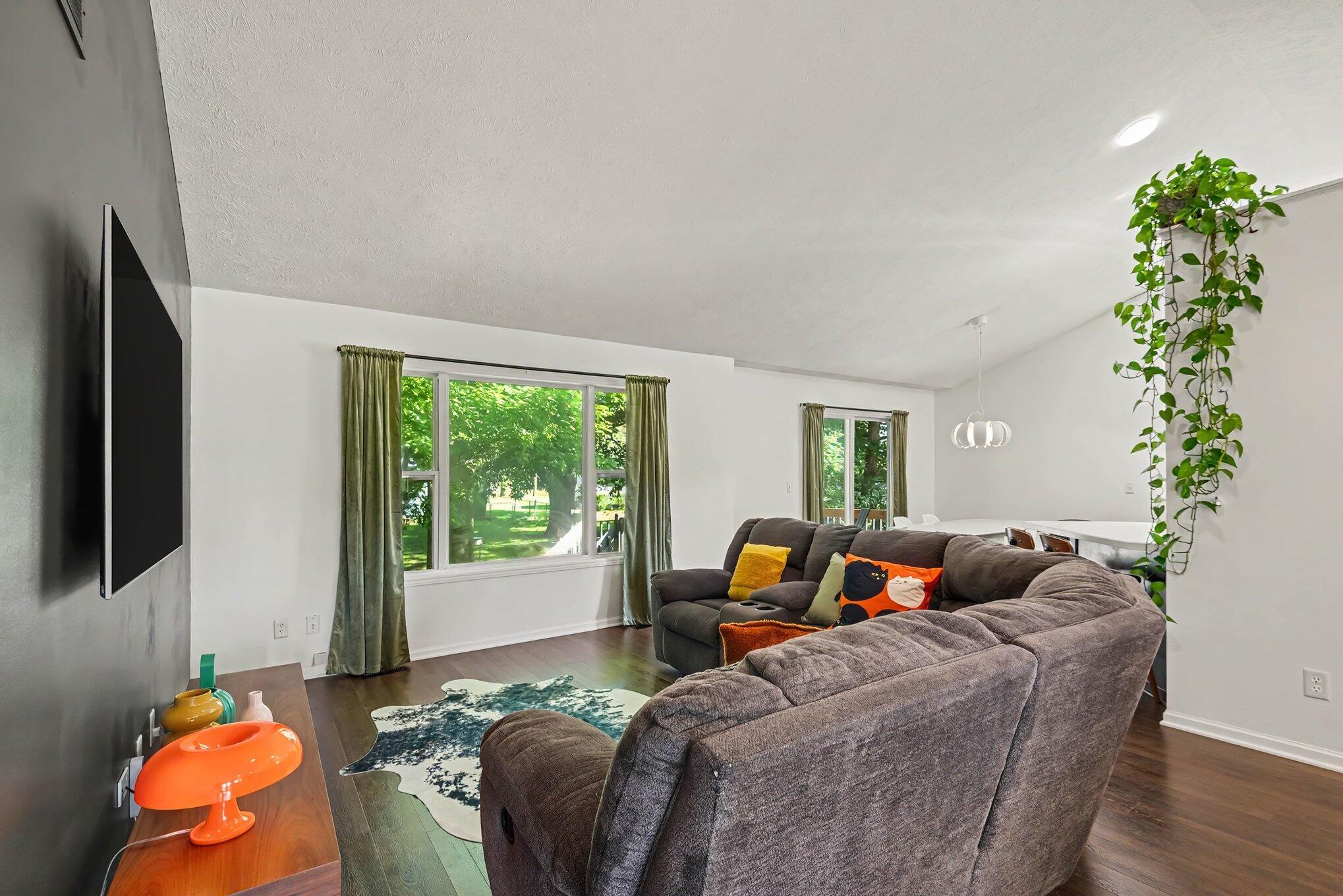 571 Pine Water Way Holland MI 49424