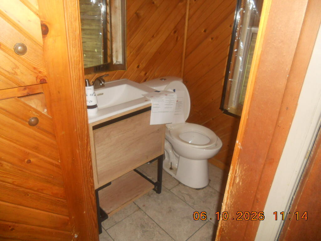 5616 118th Avenue Fennville MI 49408