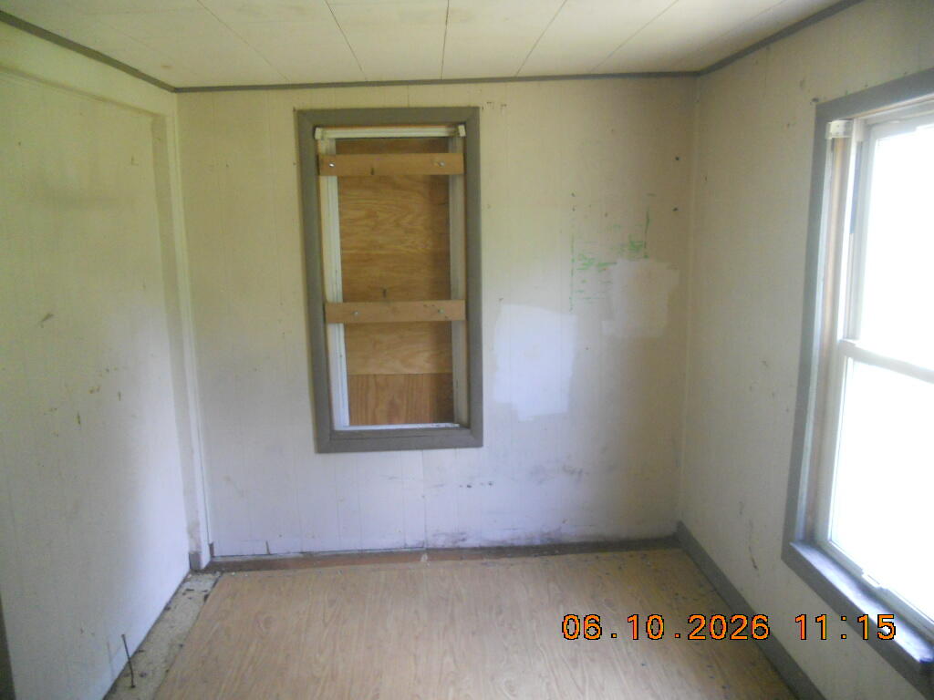5616 118th Avenue Fennville MI 49408