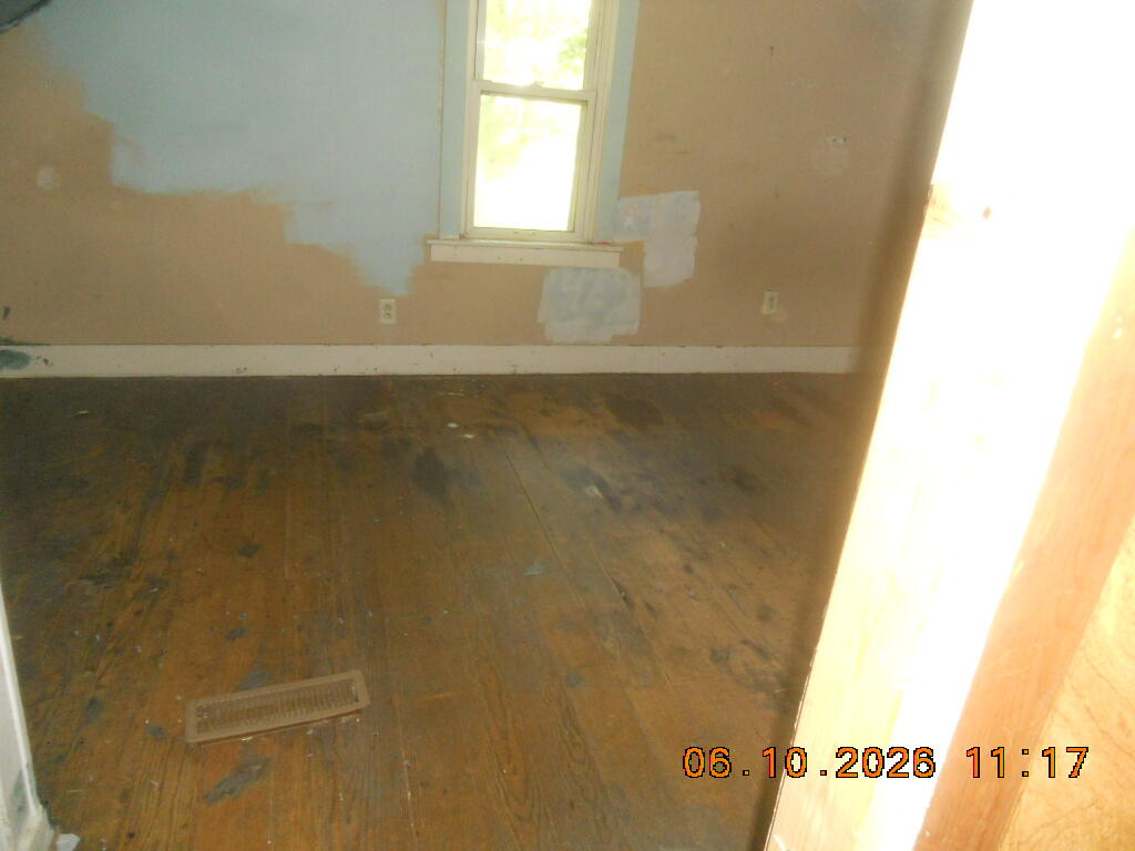 5616 118th Avenue Fennville MI 49408