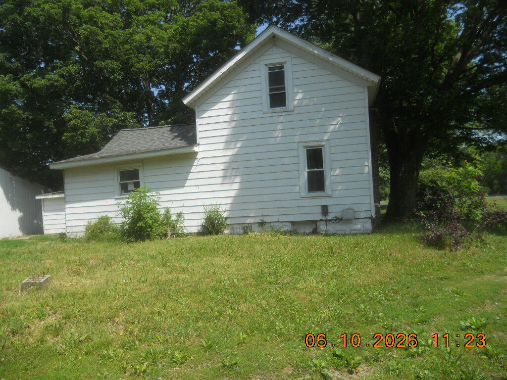 5616 118th Avenue Fennville MI 49408