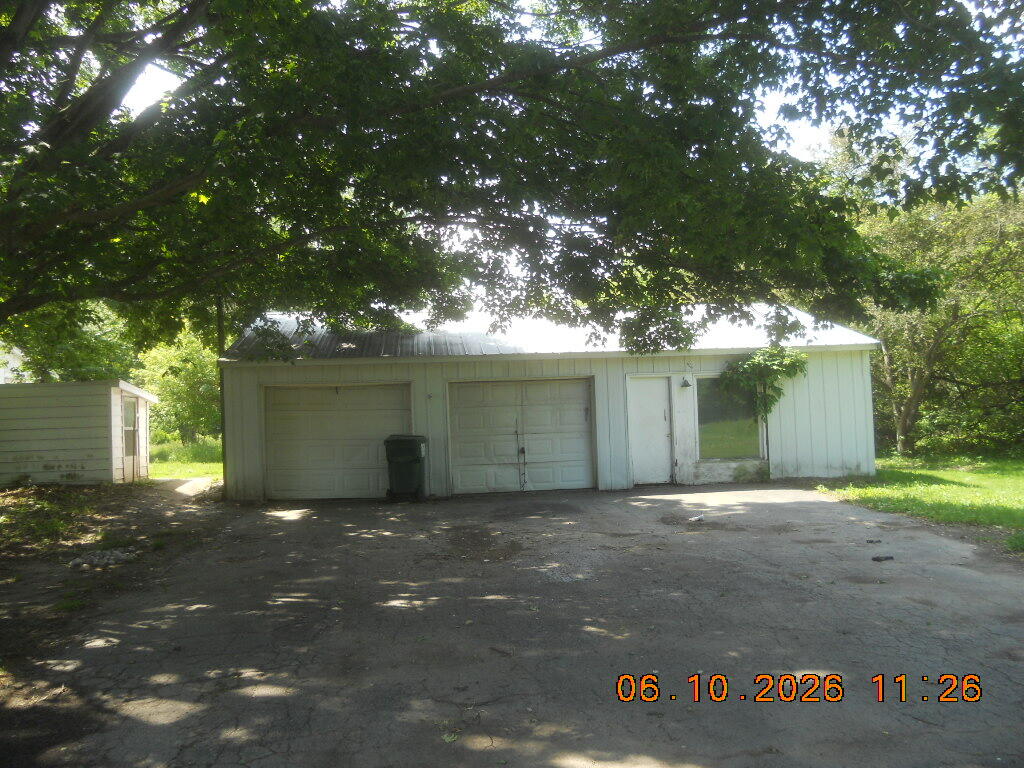 5616 118th Avenue Fennville MI 49408
