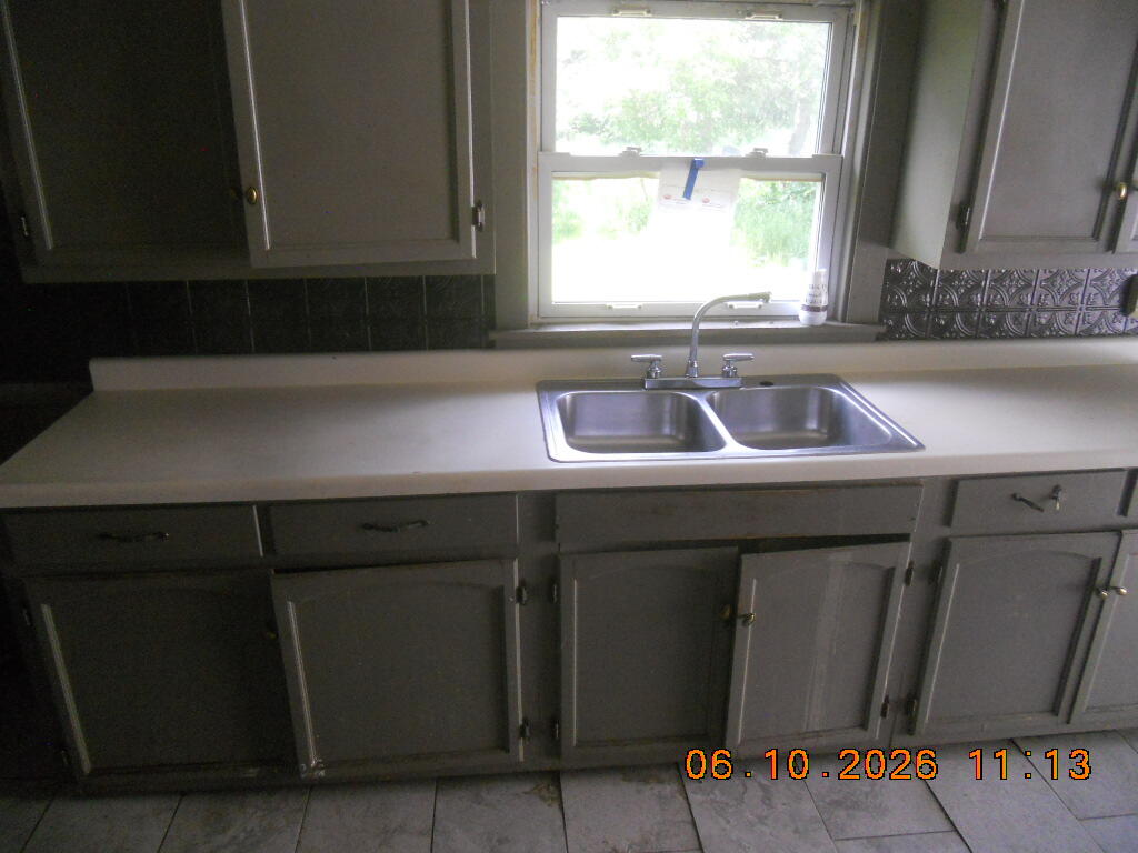 5616 118th Avenue Fennville MI 49408