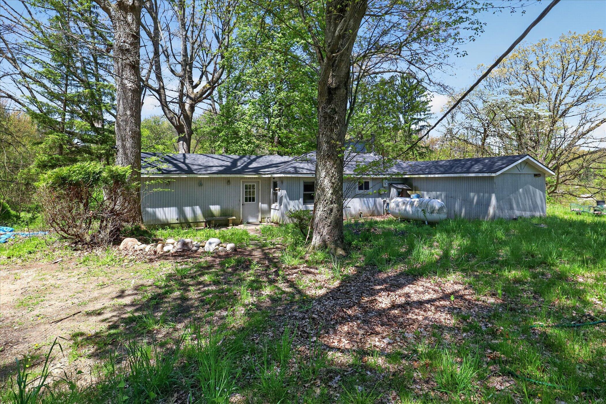 56447 Twin Lakes Road Cassopolis MI 49031