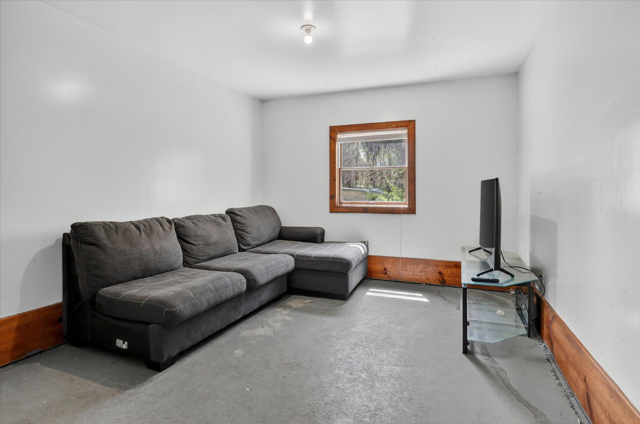 56447 Twin Lakes Road Cassopolis MI 49031