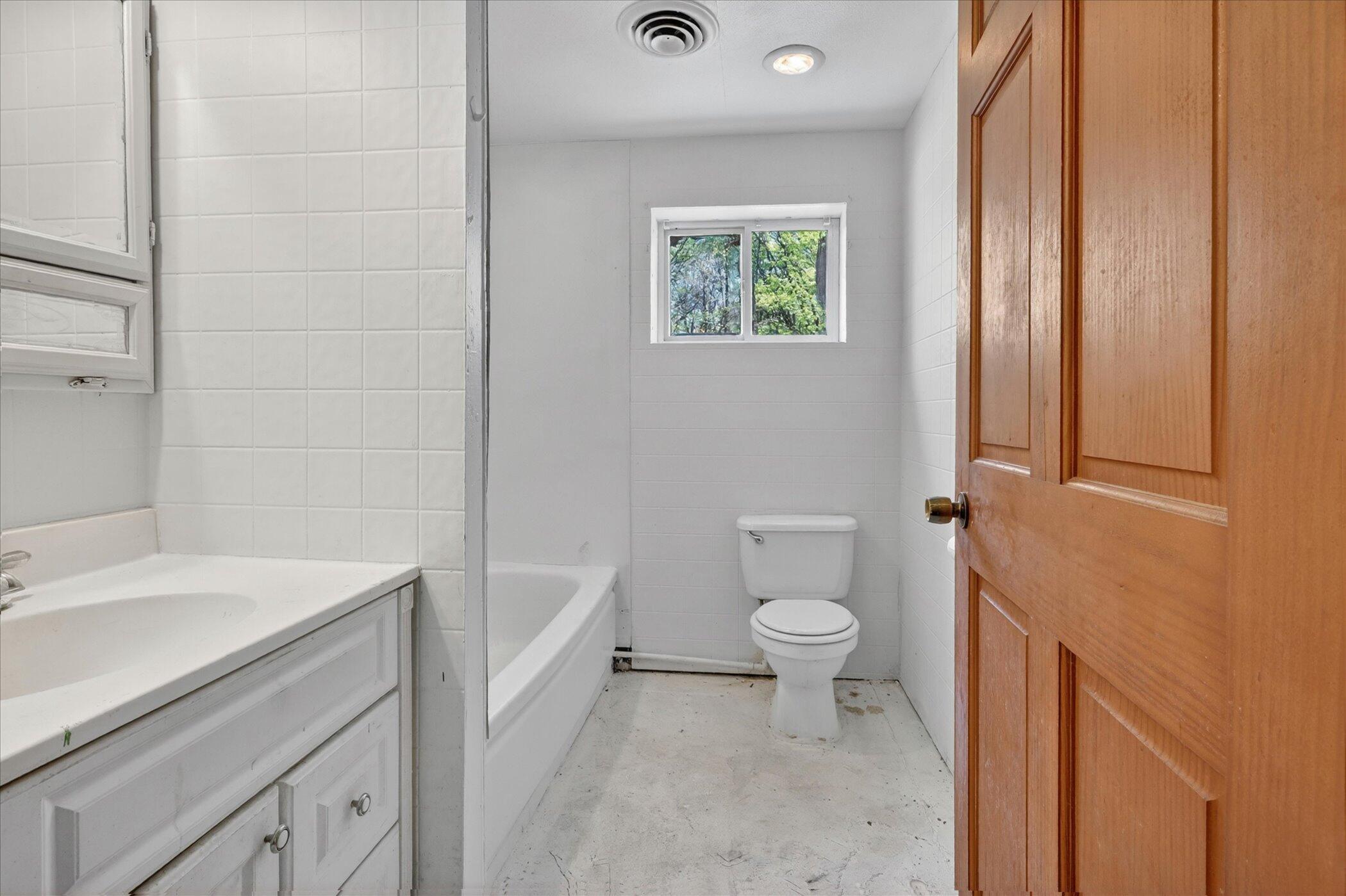 56447 Twin Lakes Road Cassopolis MI 49031