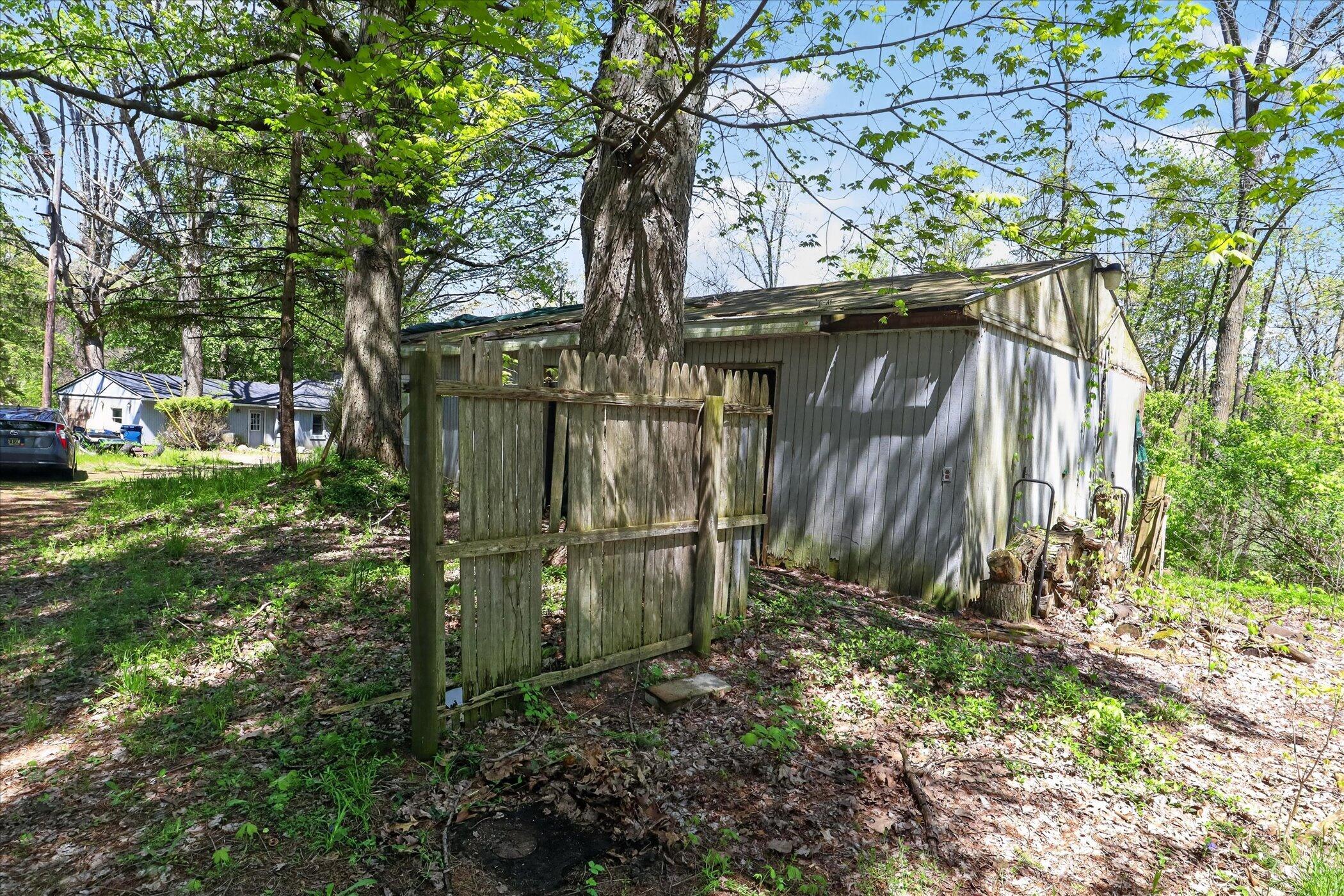 56447 Twin Lakes Road Cassopolis MI 49031