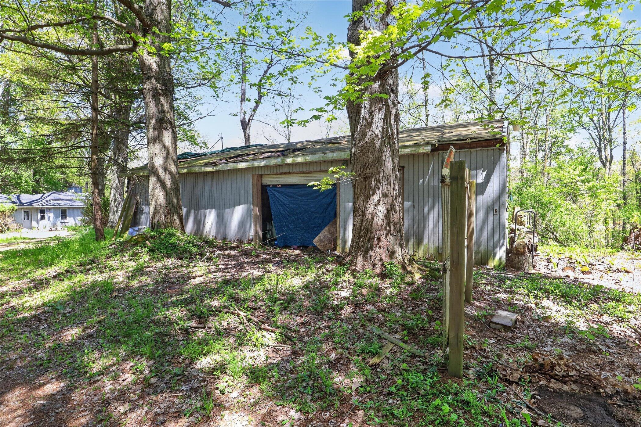 56447 Twin Lakes Road Cassopolis MI 49031
