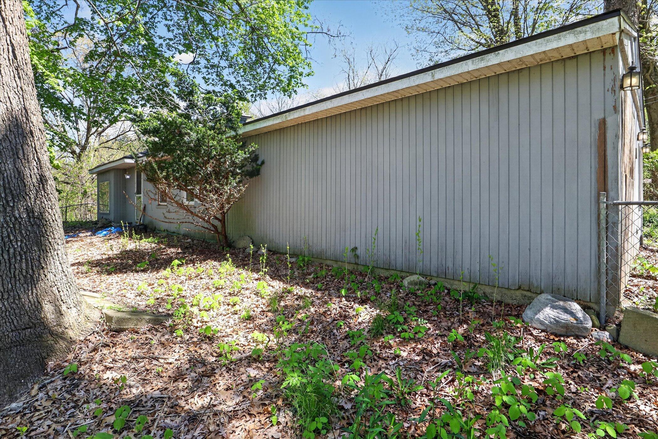 56447 Twin Lakes Road Cassopolis MI 49031