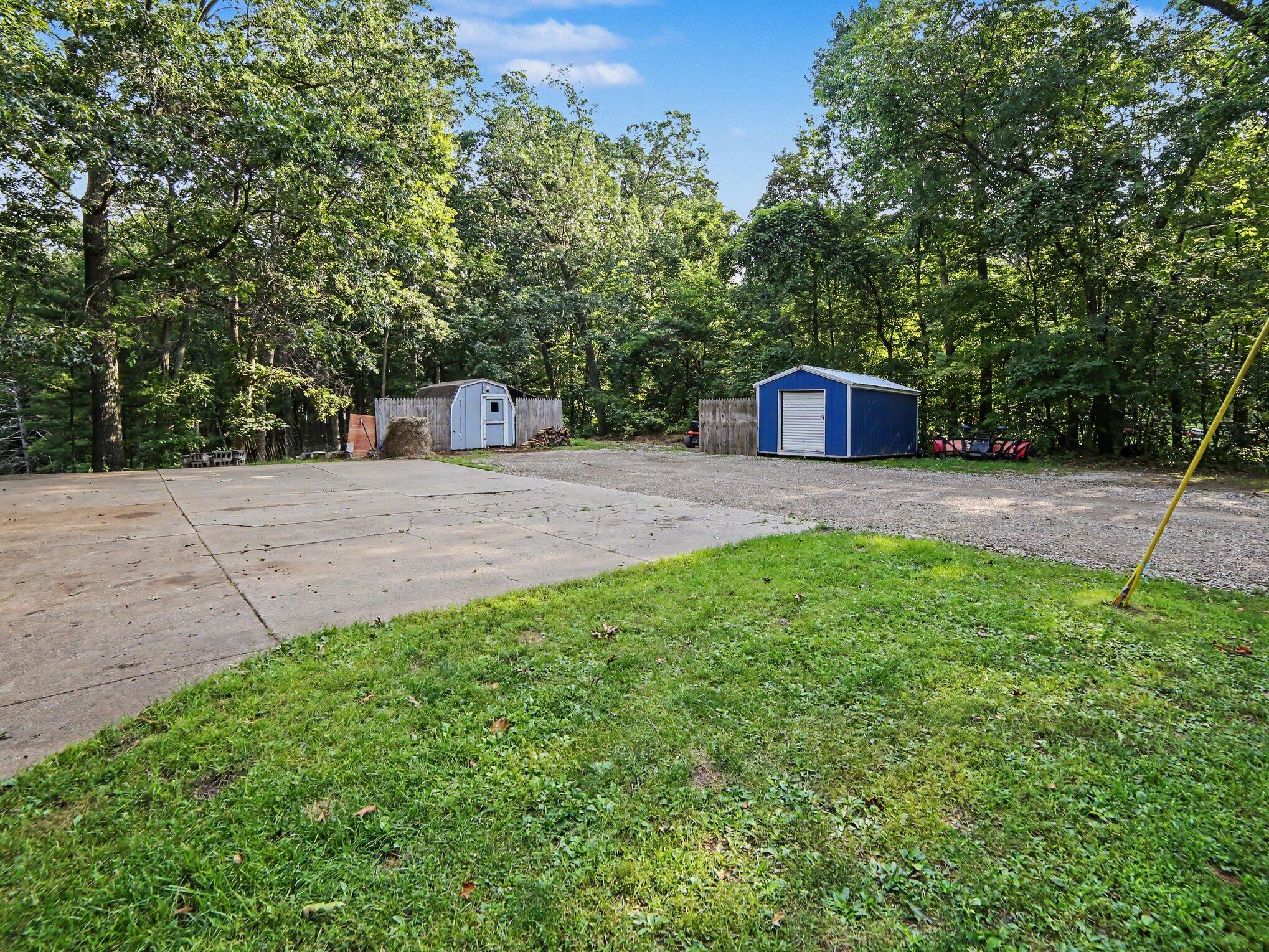 5690 White Road Muskegon MI 49442