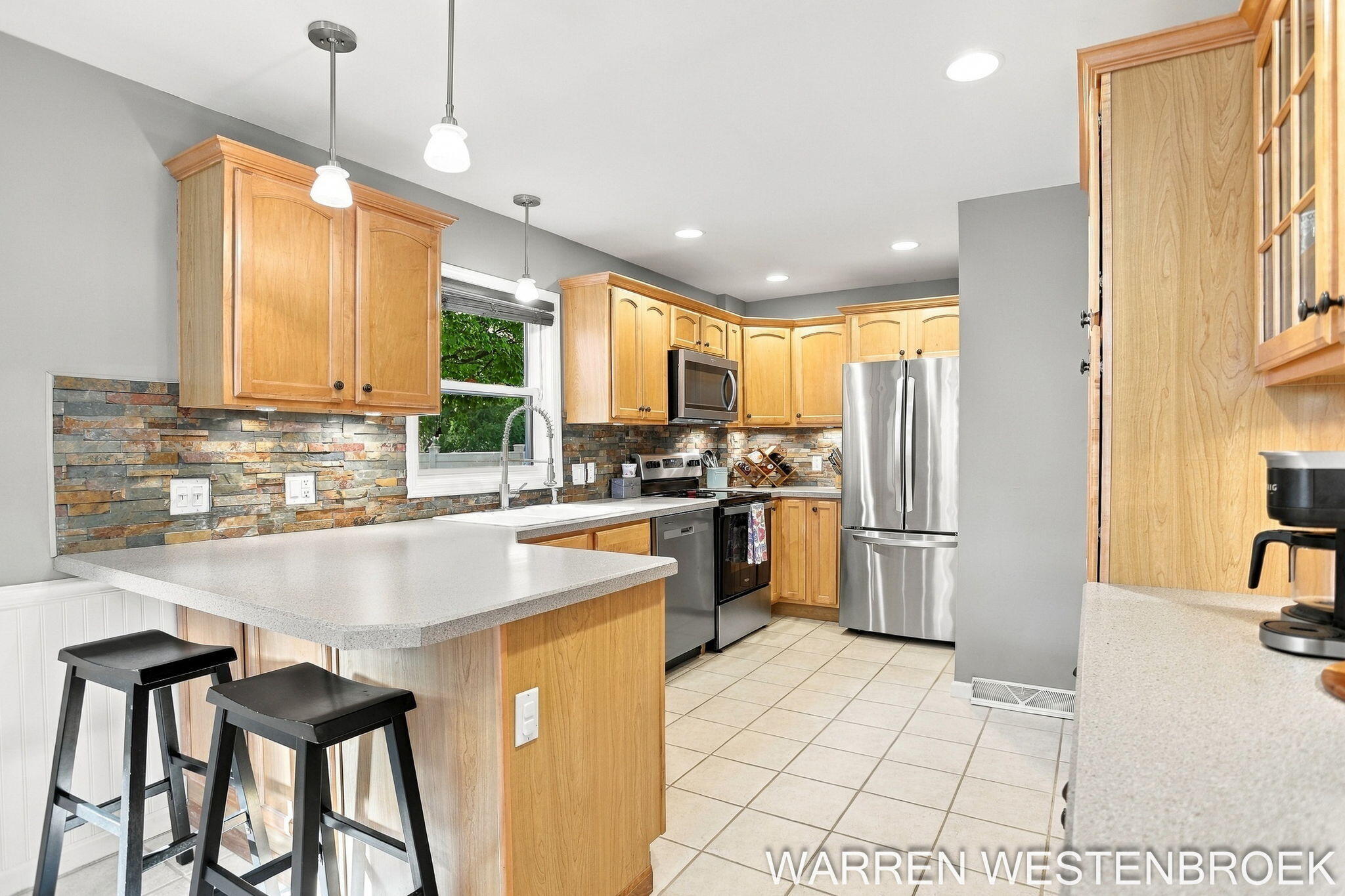 28 E 25th Street Holland MI 49423