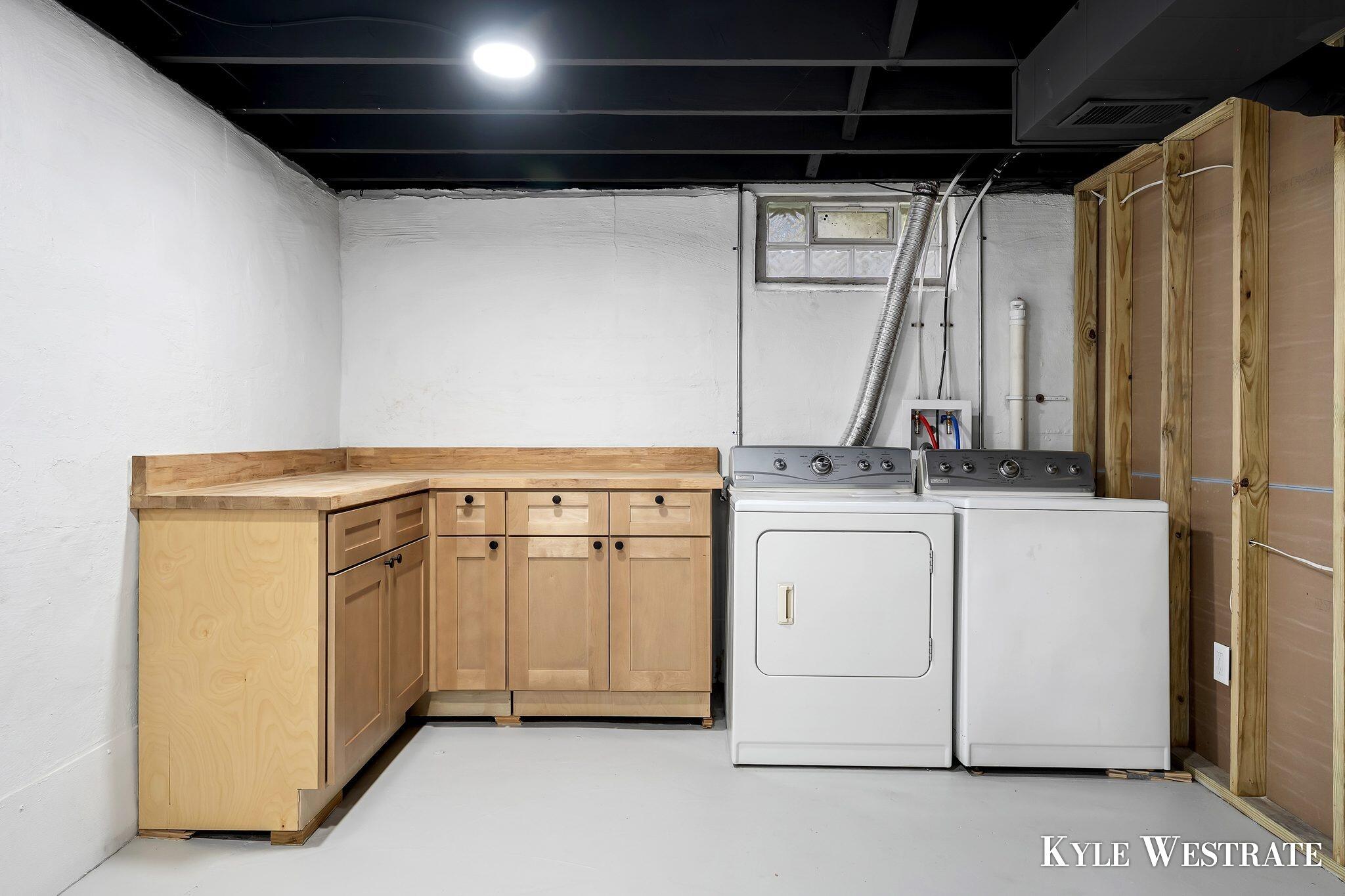 1027 Beechwood Street NE Grand Rapids MI 49505