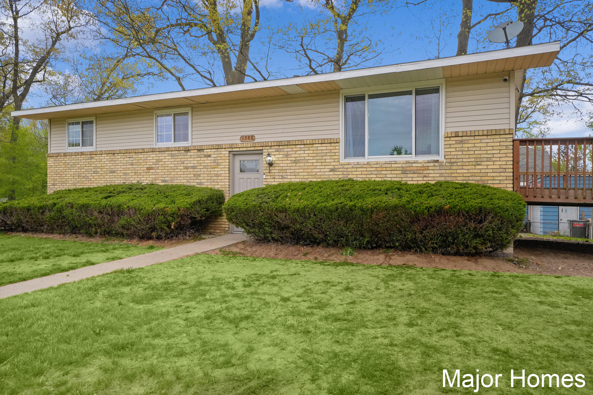 1388 East Street Muskegon MI 49442