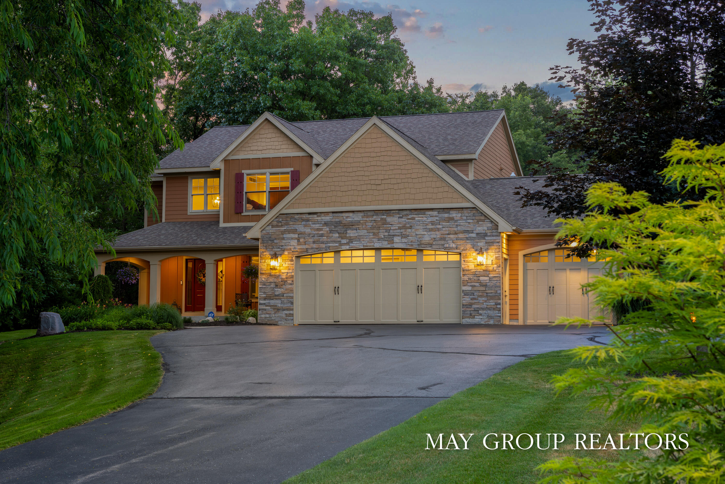 5254 Canyon River Drive NE Ada MI 49301