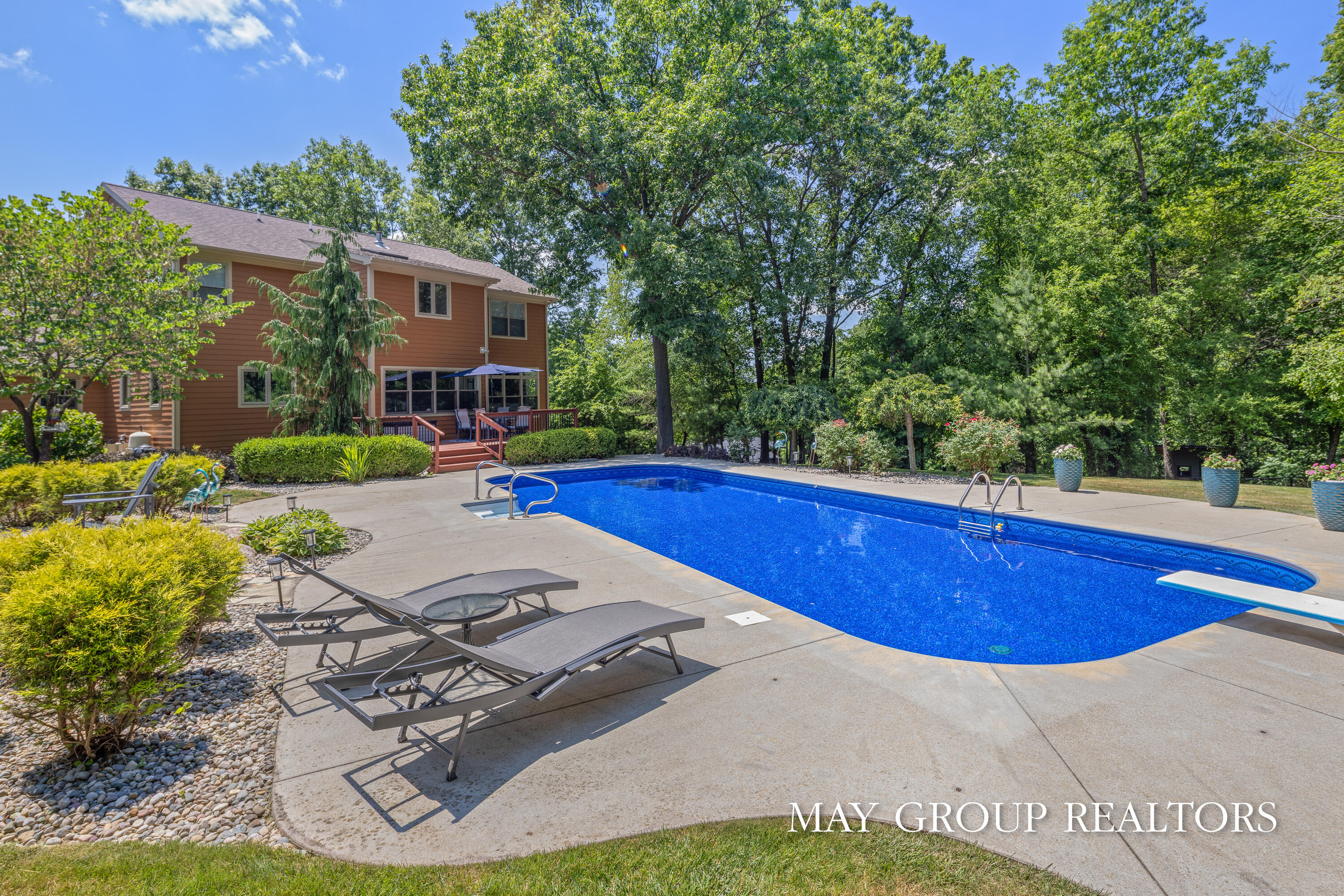 5254 Canyon River Drive NE Ada MI 49301