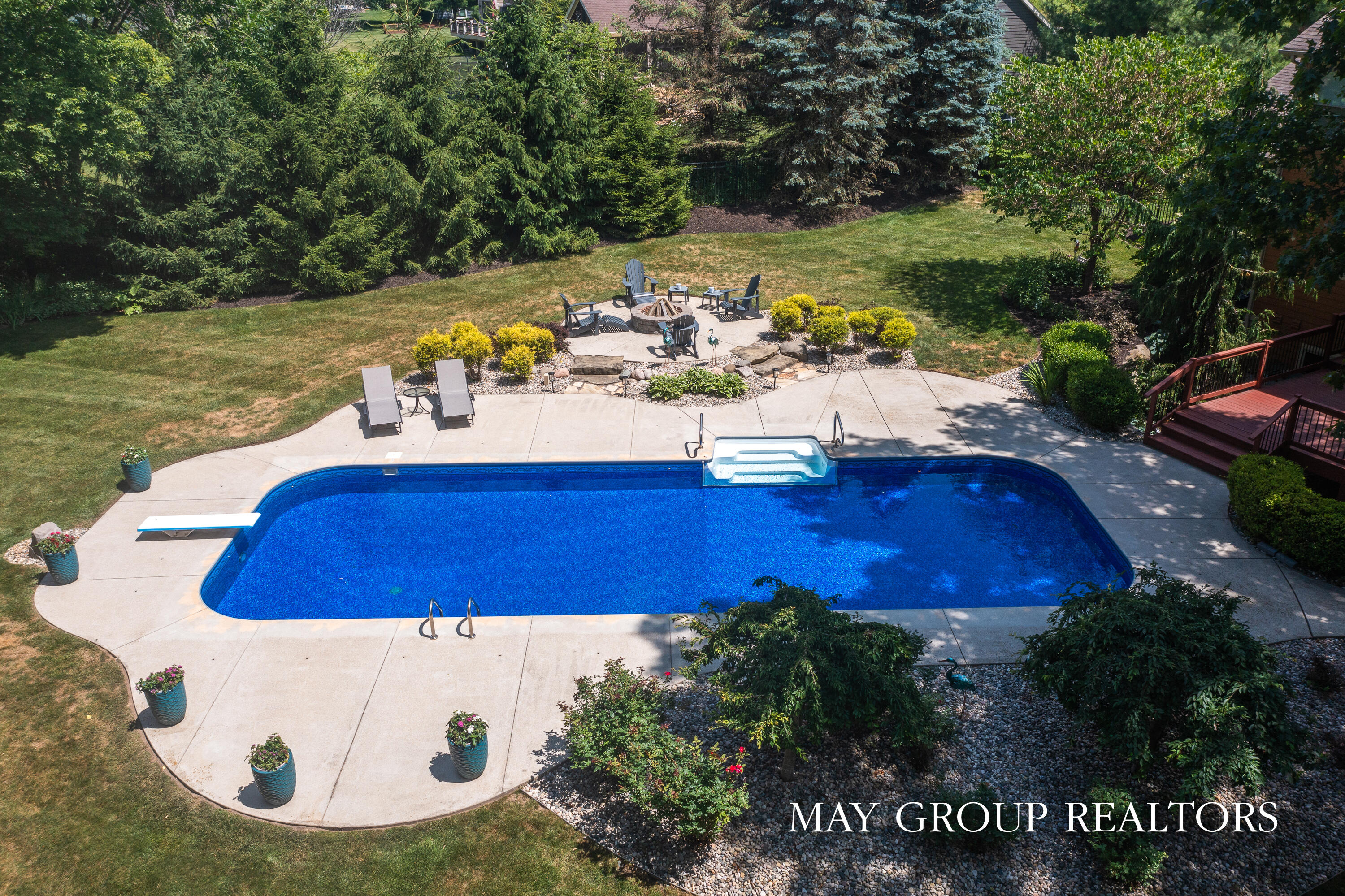 5254 Canyon River Drive NE Ada MI 49301