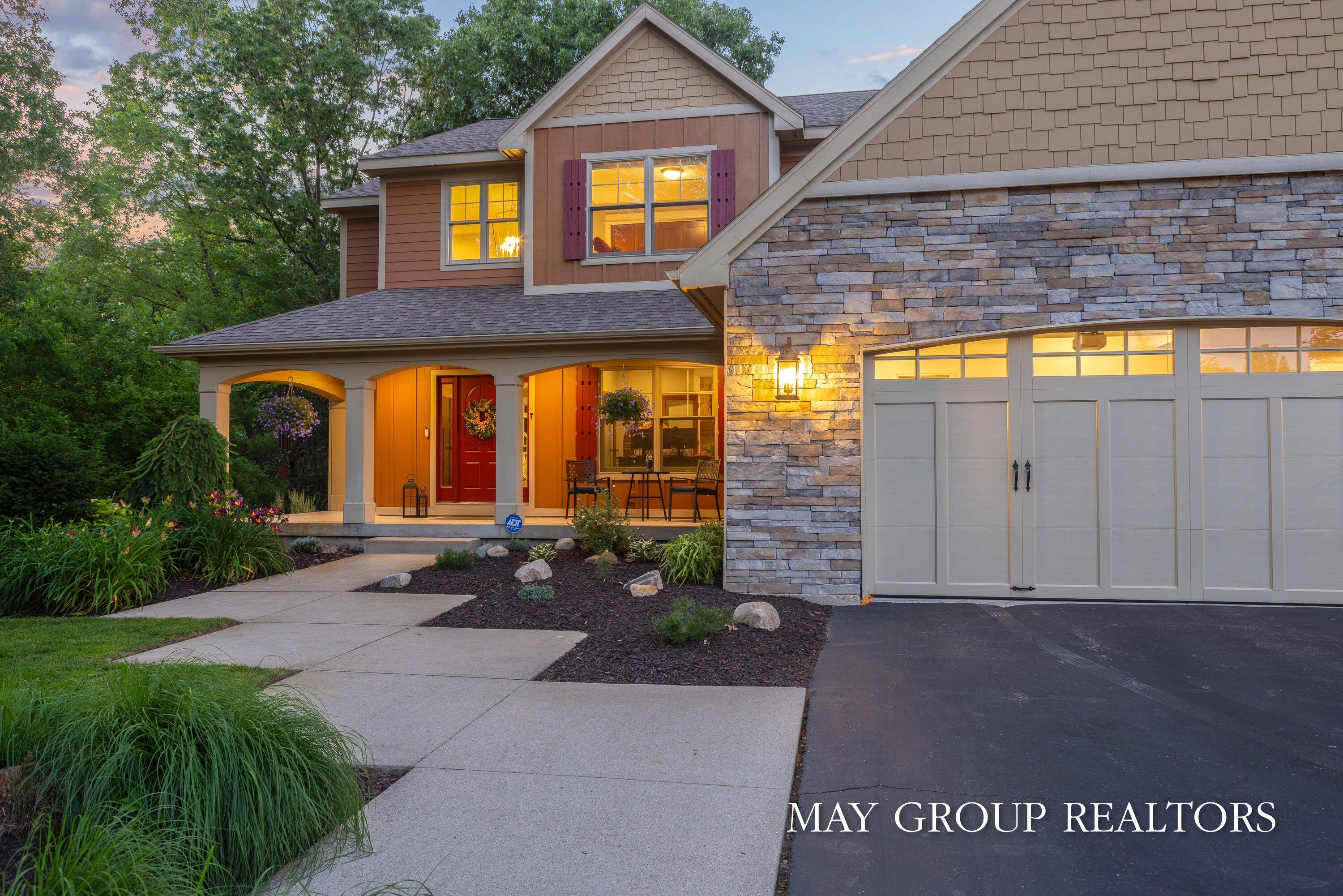 5254 Canyon River Drive NE Ada MI 49301