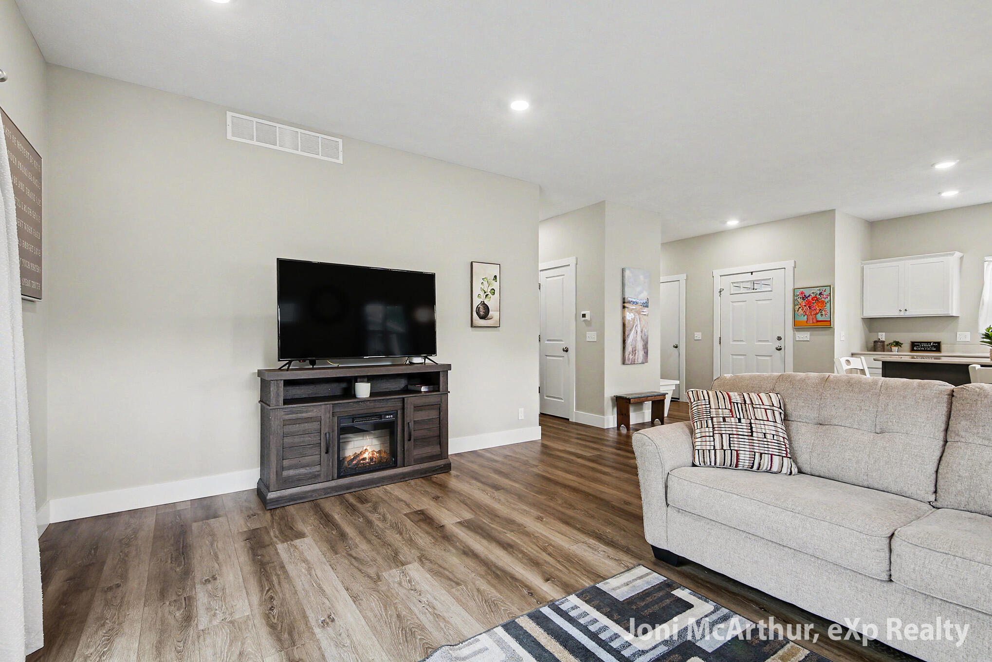2670 Eagle Ridge Muskegon MI 49444