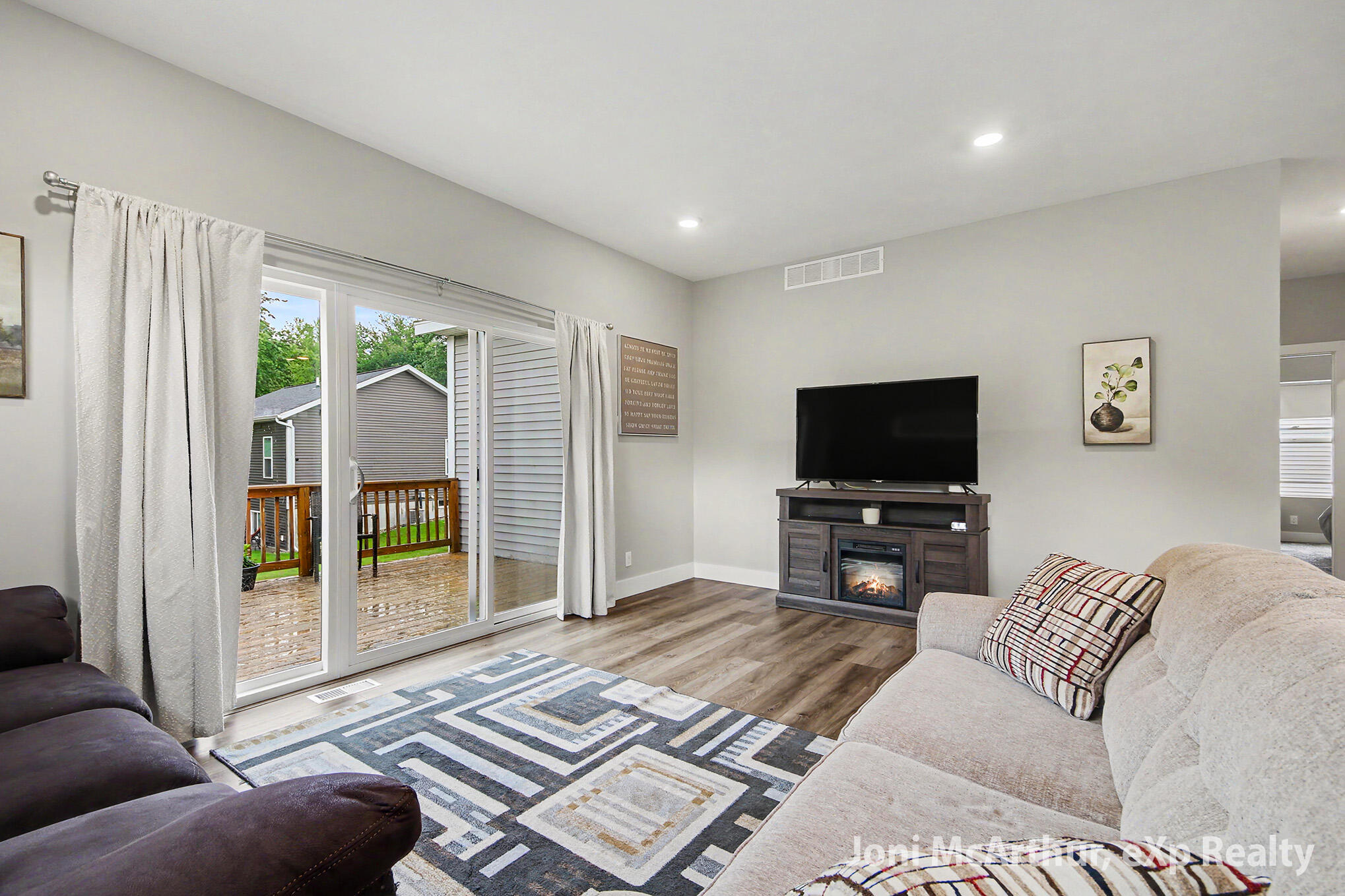 2670 Eagle Ridge Muskegon MI 49444