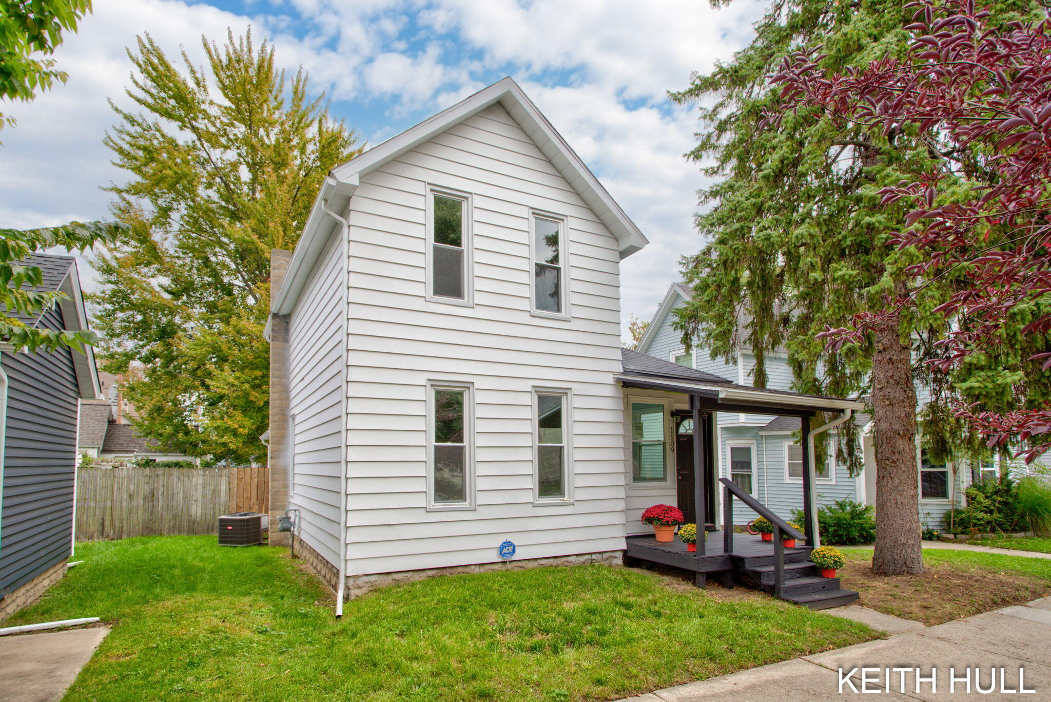 1109 Baldwin Street SE Grand Rapids MI 49506