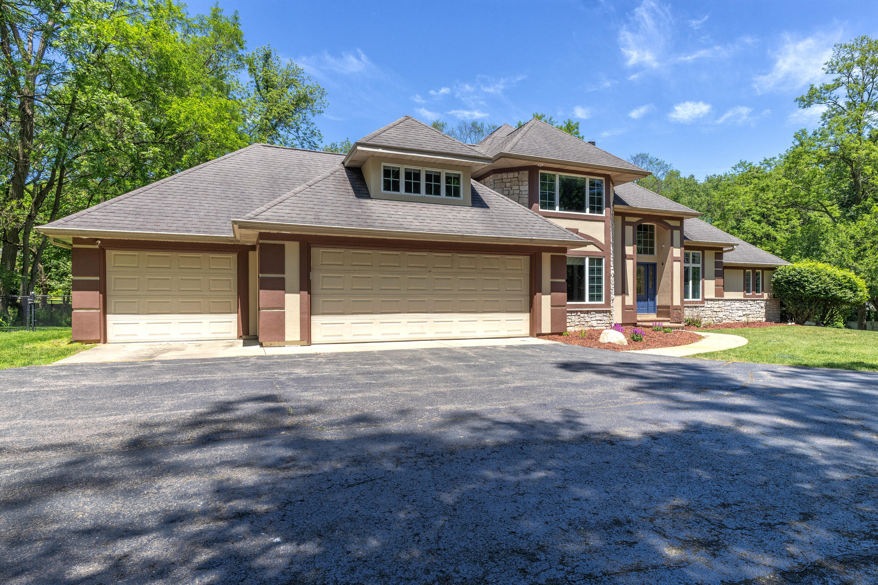 1722 W Kilgore Road Kalamazoo MI 49008