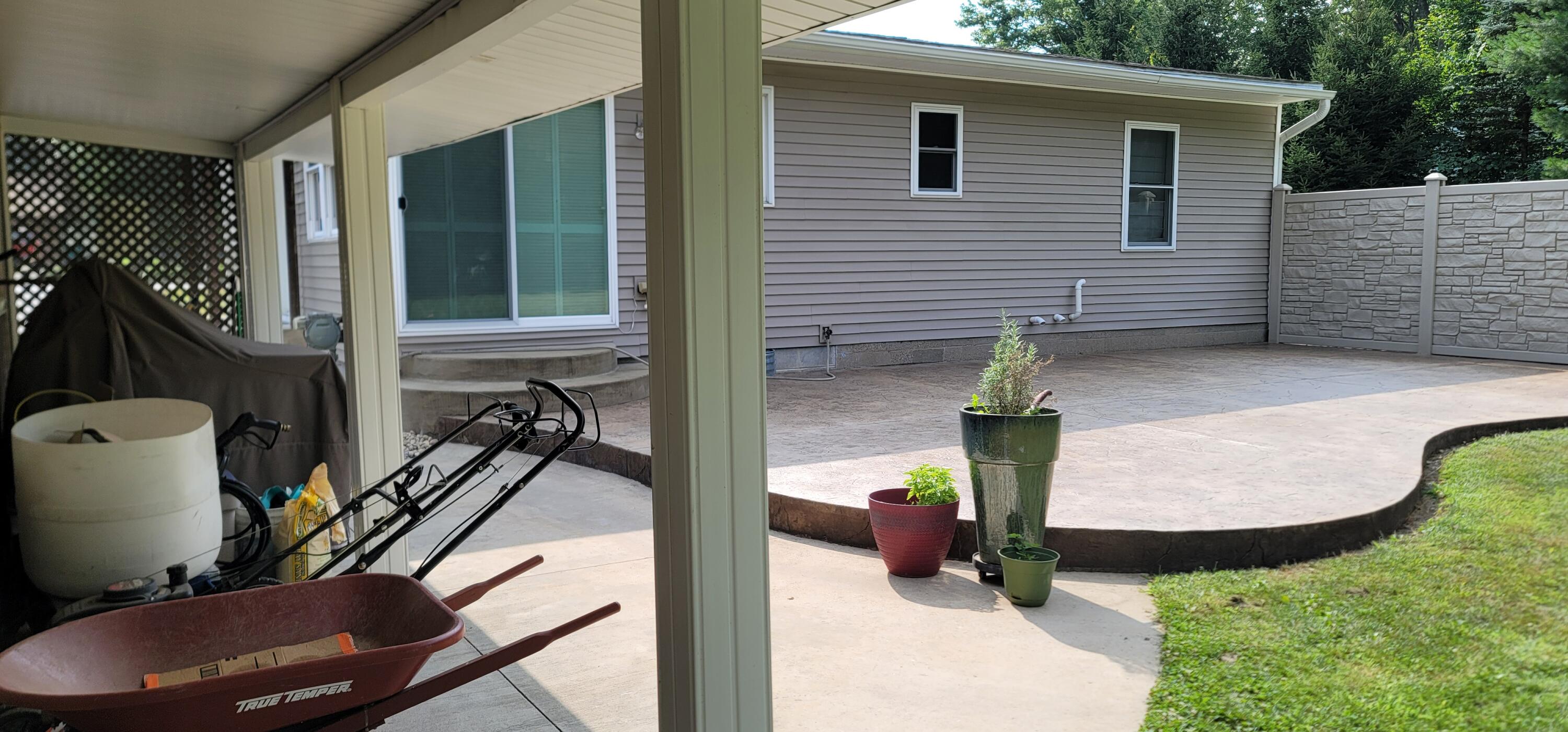 8328 Lovers Lane Portage MI 49002
