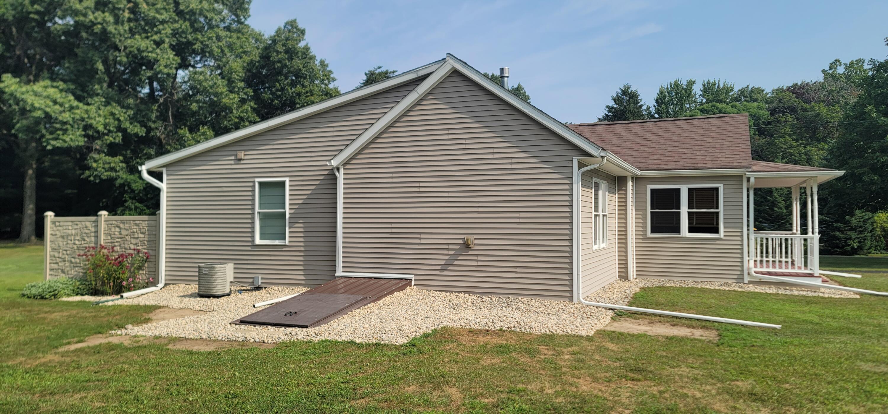 8328 Lovers Lane Portage MI 49002