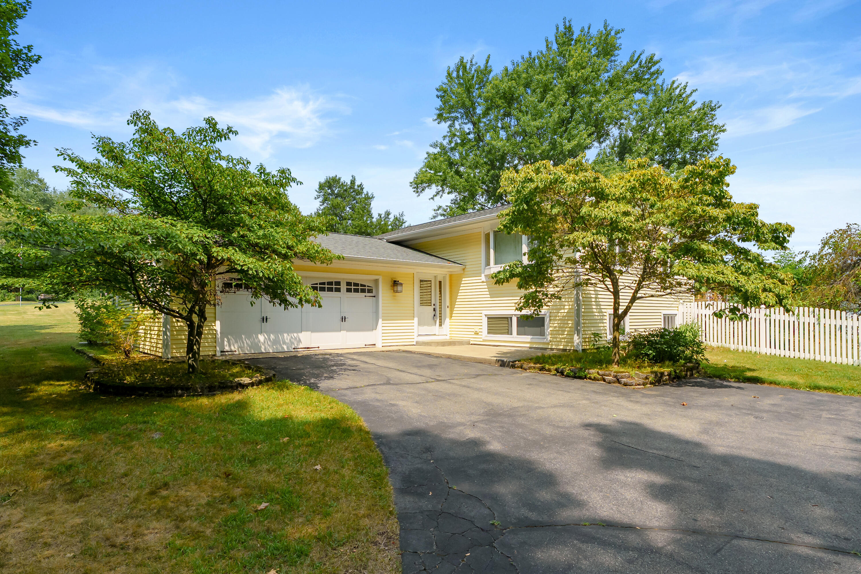 5370 N 24th Street Kalamazoo MI 49004