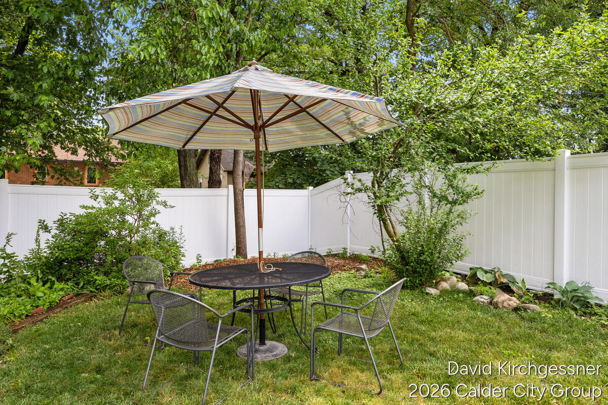 1224 Benjamin Avenue SE Grand Rapids MI 49506
