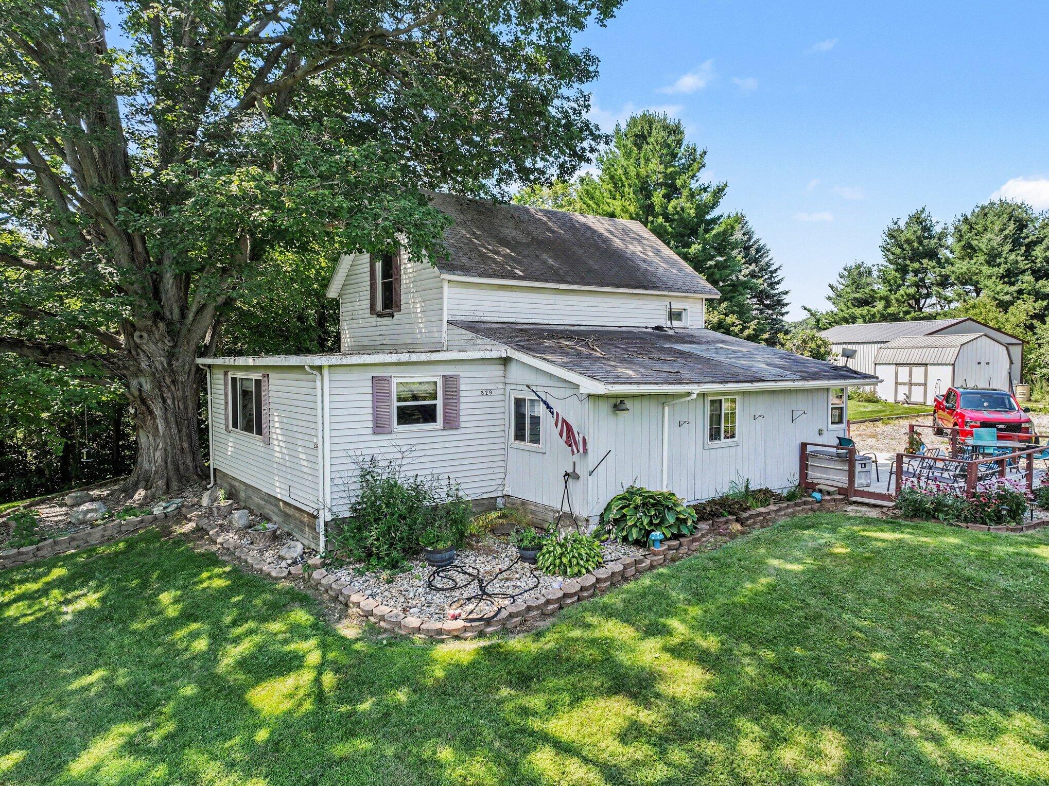 829 E Wagner Road Buchanan MI 49107