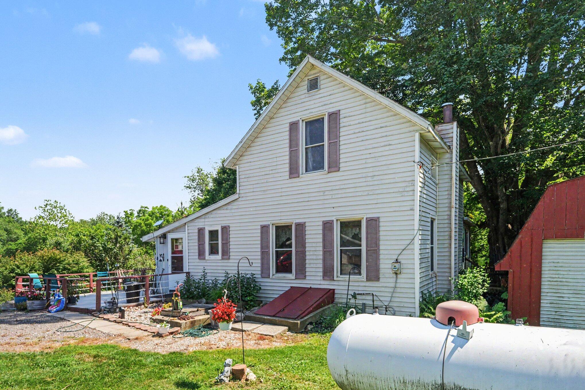 829 E Wagner Road Buchanan MI 49107