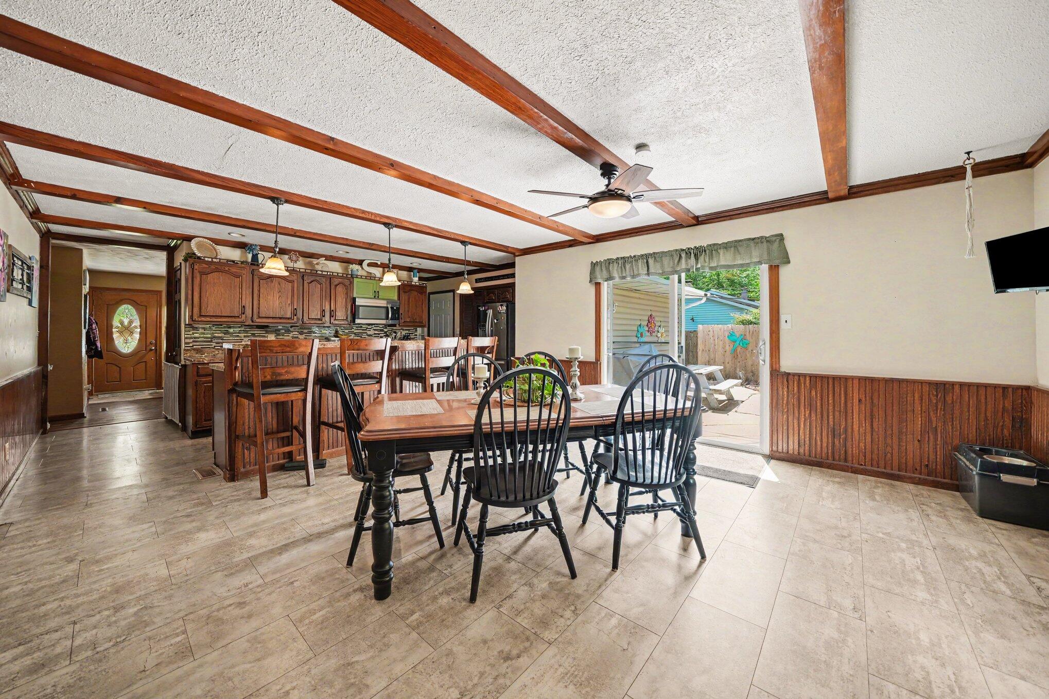 24064 Redfield Street Edwardsburg MI 49112