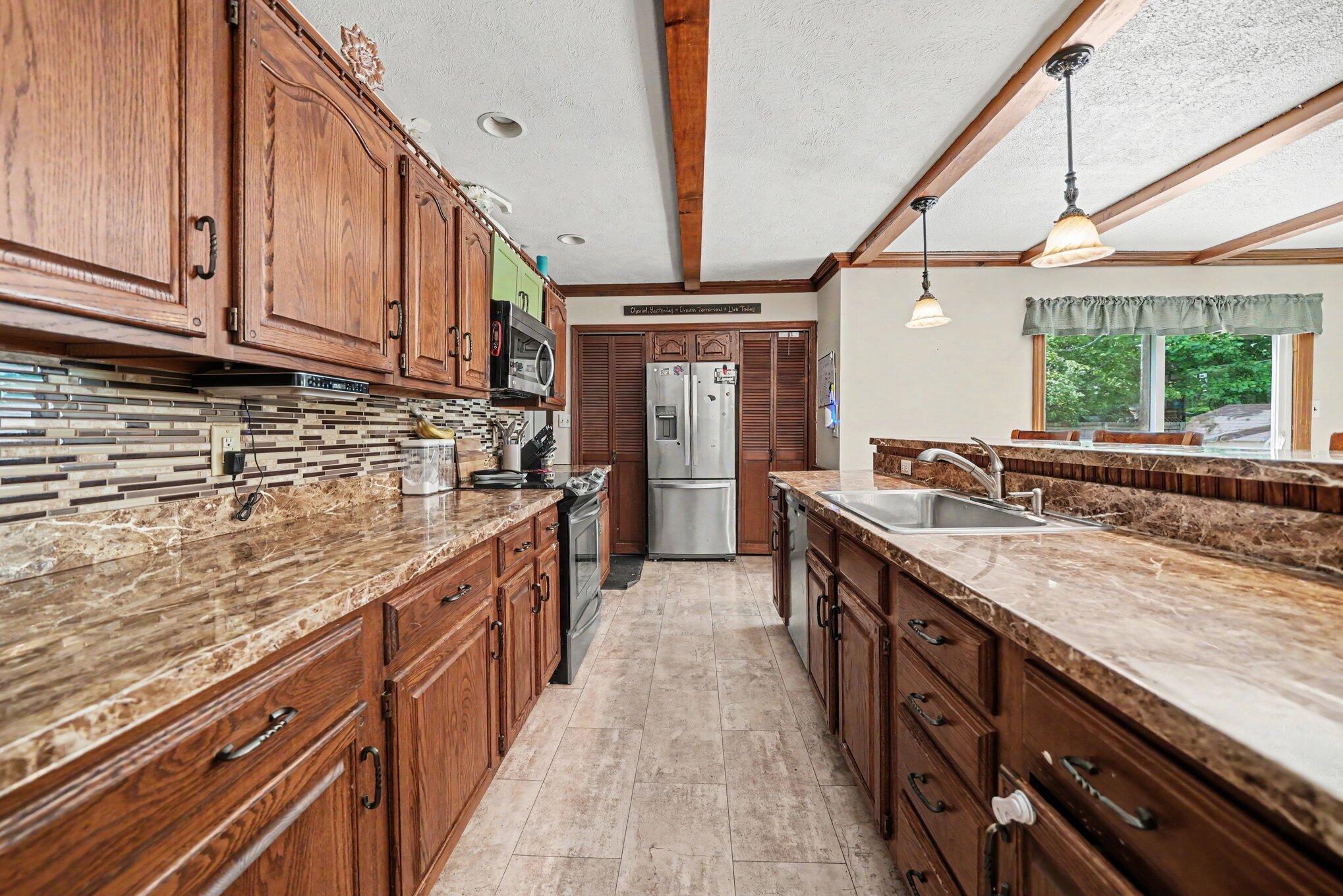 24064 Redfield Street Edwardsburg MI 49112