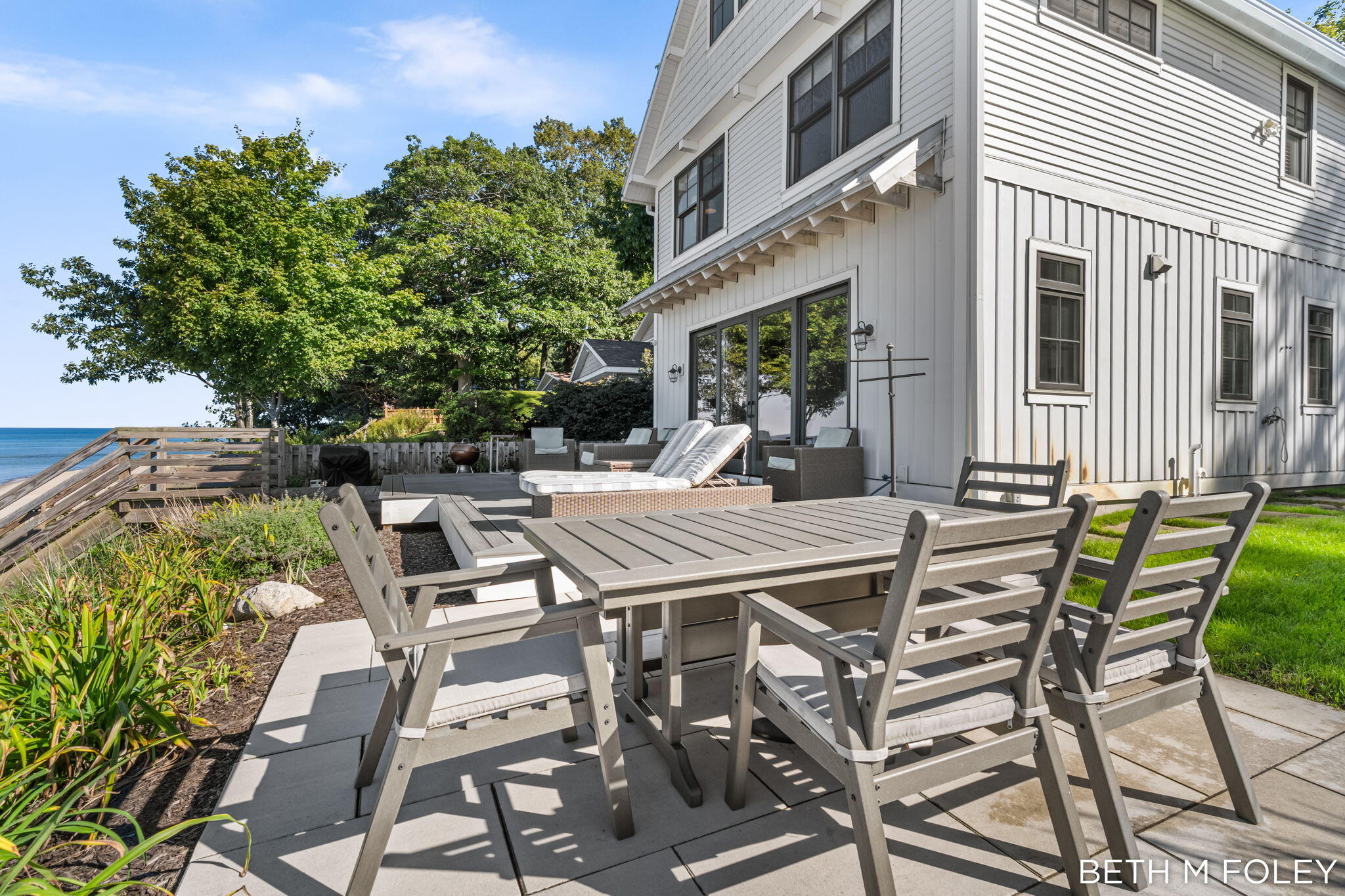 122 Michigan Avenue Holland MI 49424