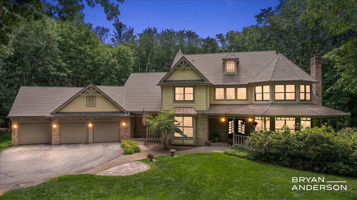 3324 Whitburn Court SE Ada MI 49301
