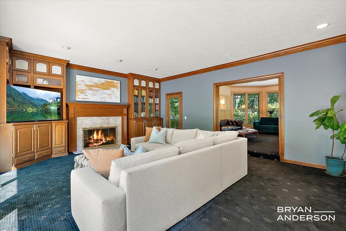 3324 Whitburn Court SE Ada MI 49301
